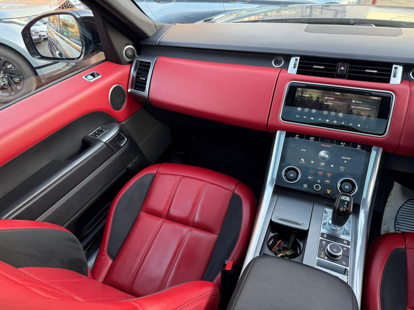 Land Rover Range Rover Sport 3.0 SD V6 HSE Dynamic SUV 5dr Diesel Auto 4WD Euro 6 (s/s) (306 ps)