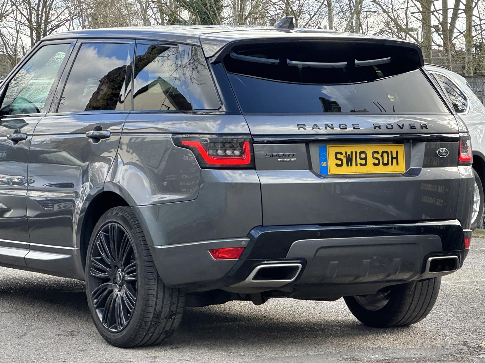 Land Rover Range Rover Sport 3.0 SD V6 HSE Dynamic SUV 5dr Diesel Auto 4WD Euro 6 (s/s) (306 ps)