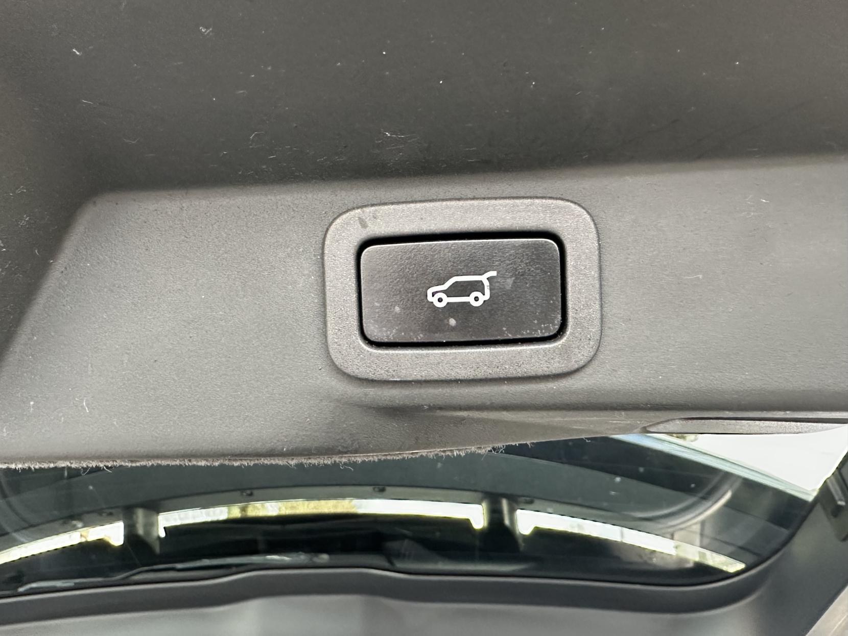 Land Rover Range Rover Sport 3.0 SD V6 HSE Dynamic SUV 5dr Diesel Auto 4WD Euro 6 (s/s) (306 ps)