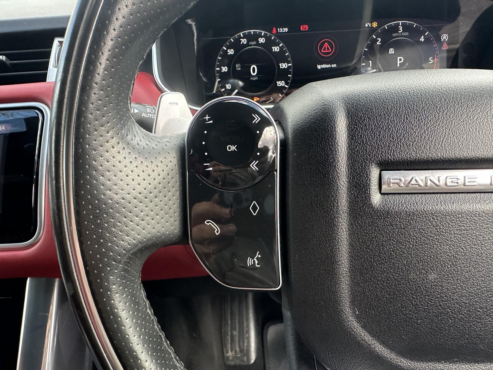 Land Rover Range Rover Sport 3.0 SD V6 HSE Dynamic SUV 5dr Diesel Auto 4WD Euro 6 (s/s) (306 ps)