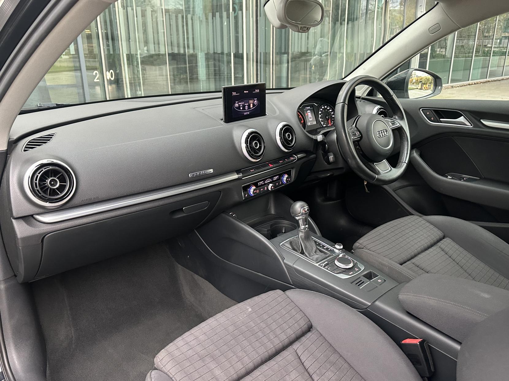 Audi A3 1.8 TFSI Sport Hatchback 3dr Petrol S Tronic quattro Euro 5 (s/s) (180 ps)