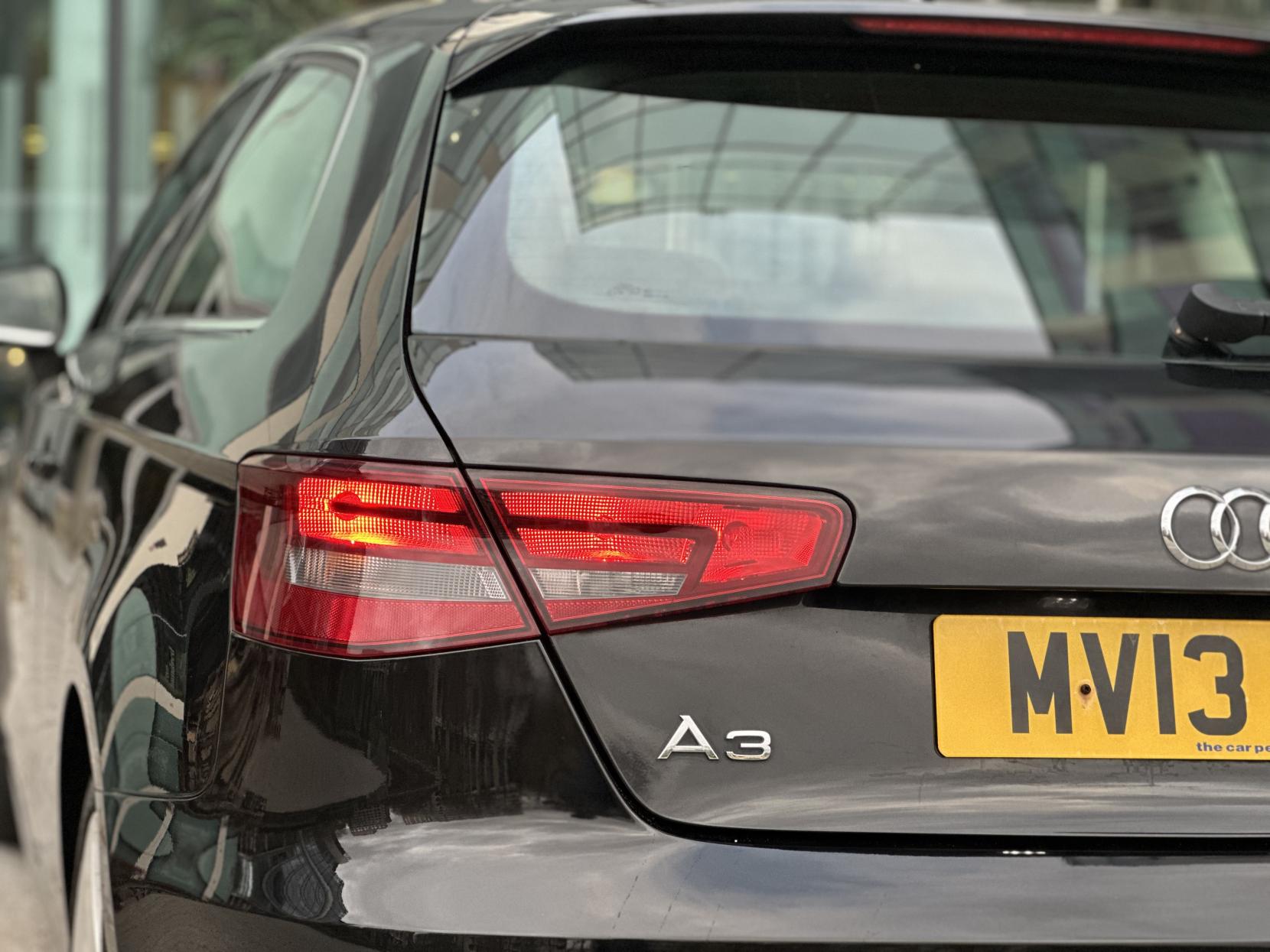 Audi A3 1.8 TFSI Sport Hatchback 3dr Petrol S Tronic quattro Euro 5 (s/s) (180 ps)