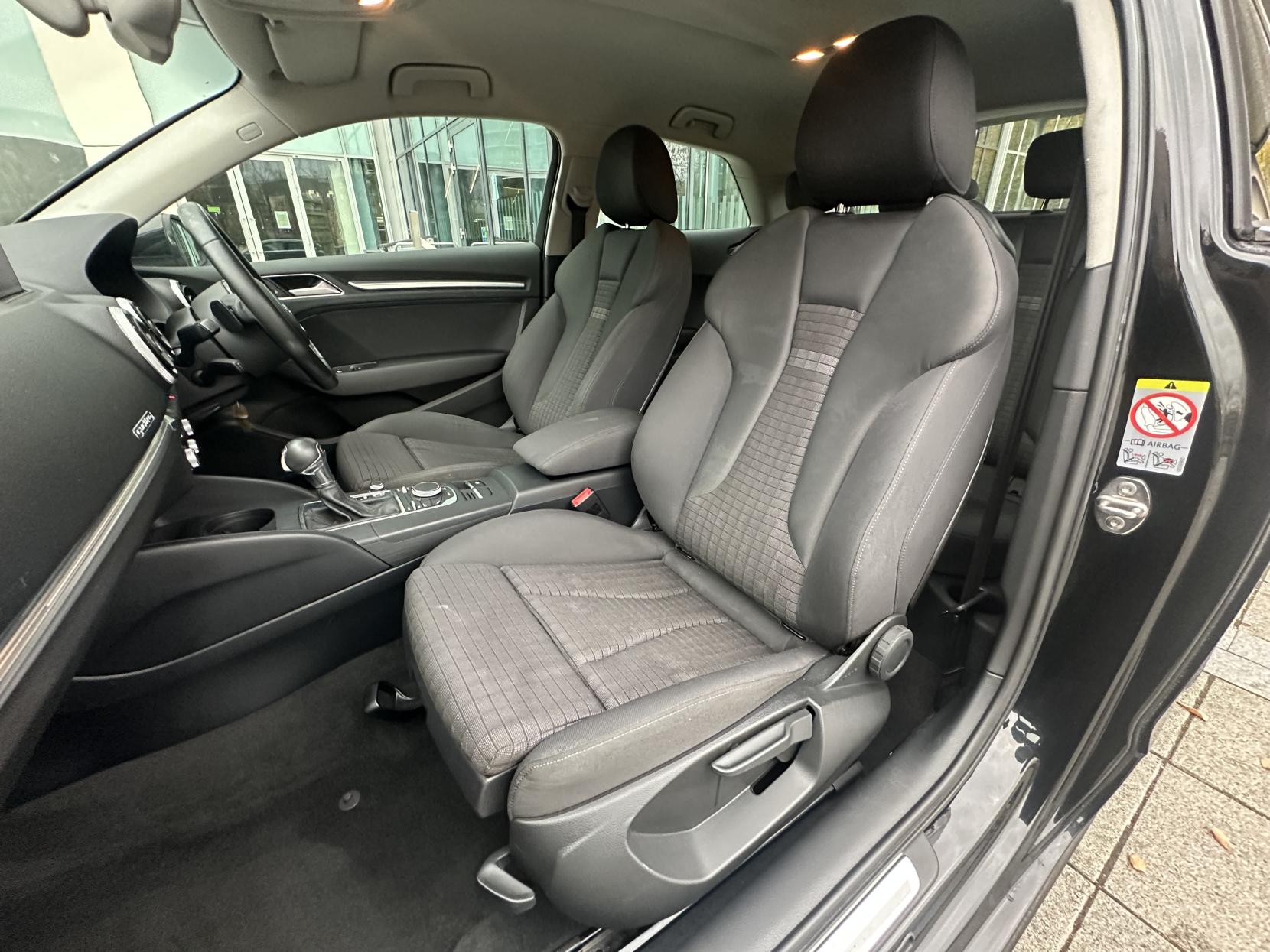 Audi A3 1.8 TFSI Sport Hatchback 3dr Petrol S Tronic quattro Euro 5 (s/s) (180 ps)