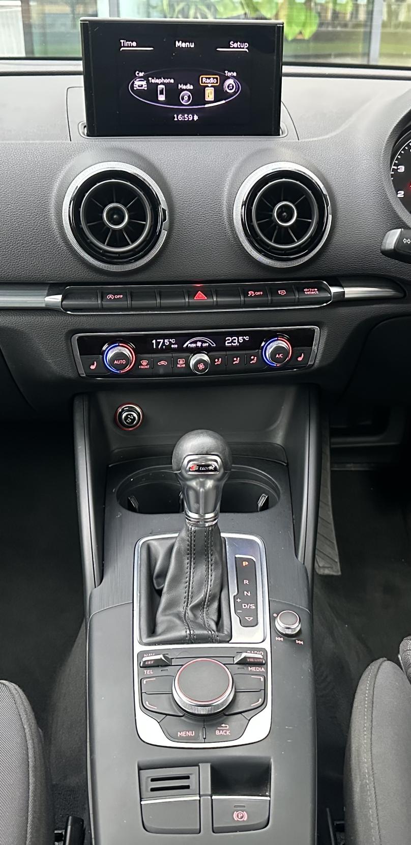 Audi A3 1.8 TFSI Sport Hatchback 3dr Petrol S Tronic quattro Euro 5 (s/s) (180 ps)