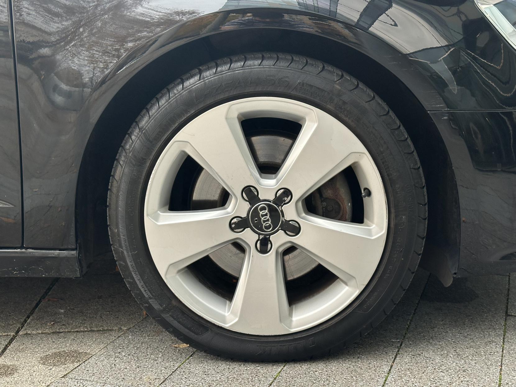 Audi A3 1.8 TFSI Sport Hatchback 3dr Petrol S Tronic quattro Euro 5 (s/s) (180 ps)