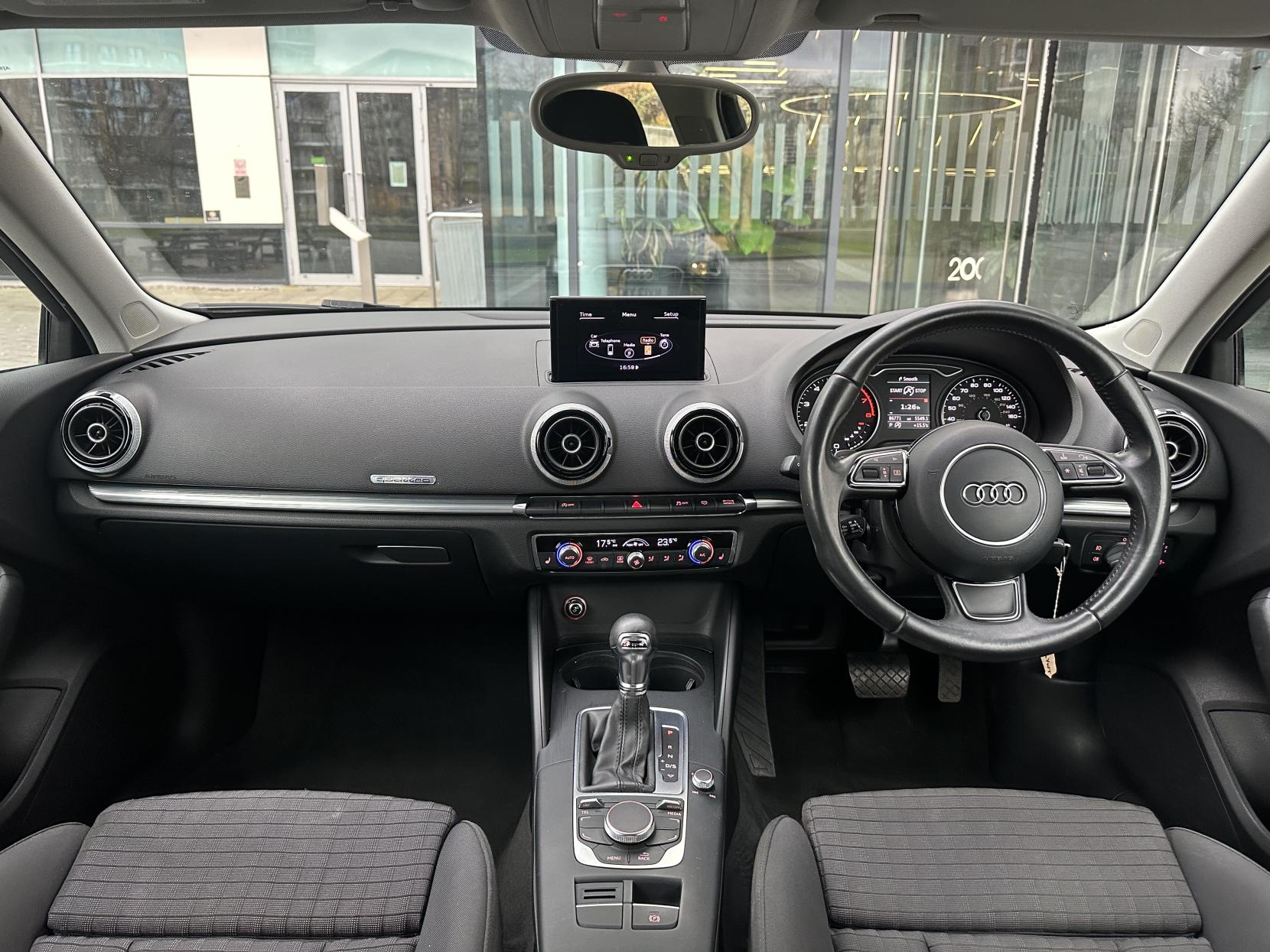 Audi A3 1.8 TFSI Sport Hatchback 3dr Petrol S Tronic quattro Euro 5 (s/s) (180 ps)