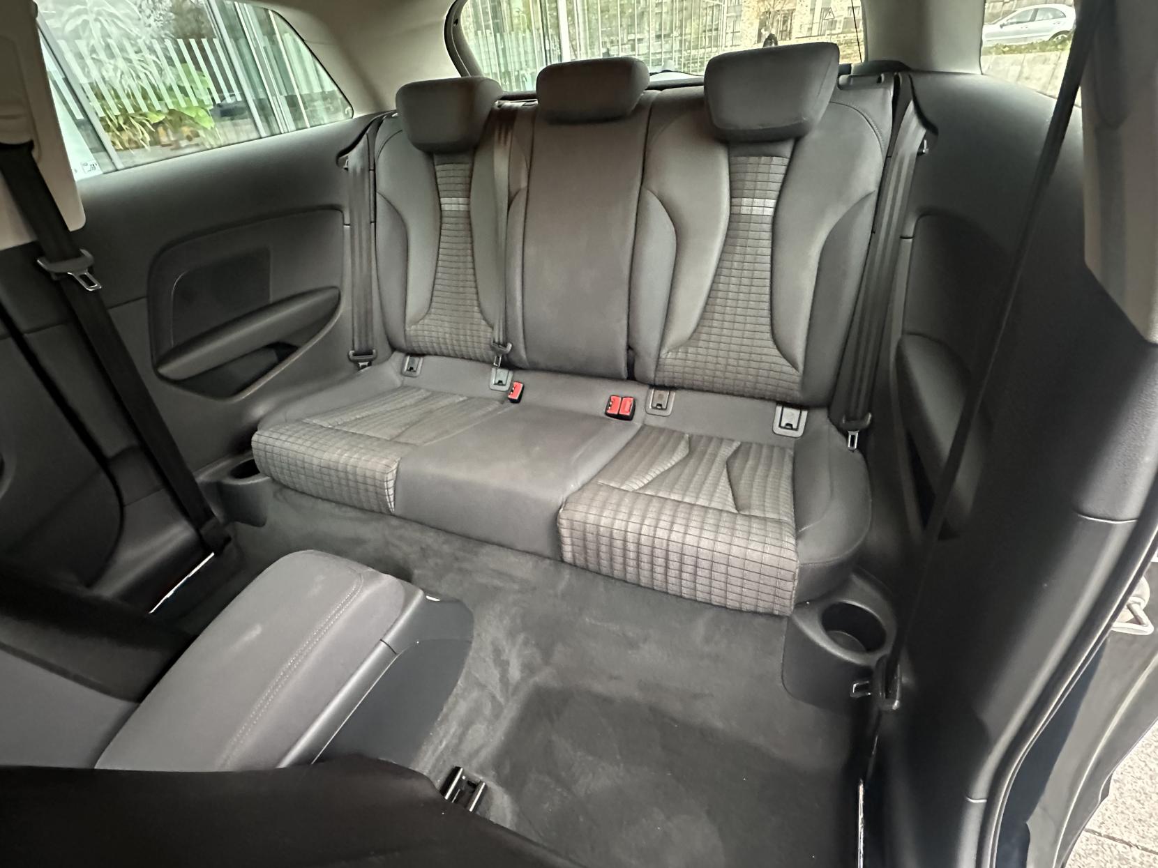 Audi A3 1.8 TFSI Sport Hatchback 3dr Petrol S Tronic quattro Euro 5 (s/s) (180 ps)