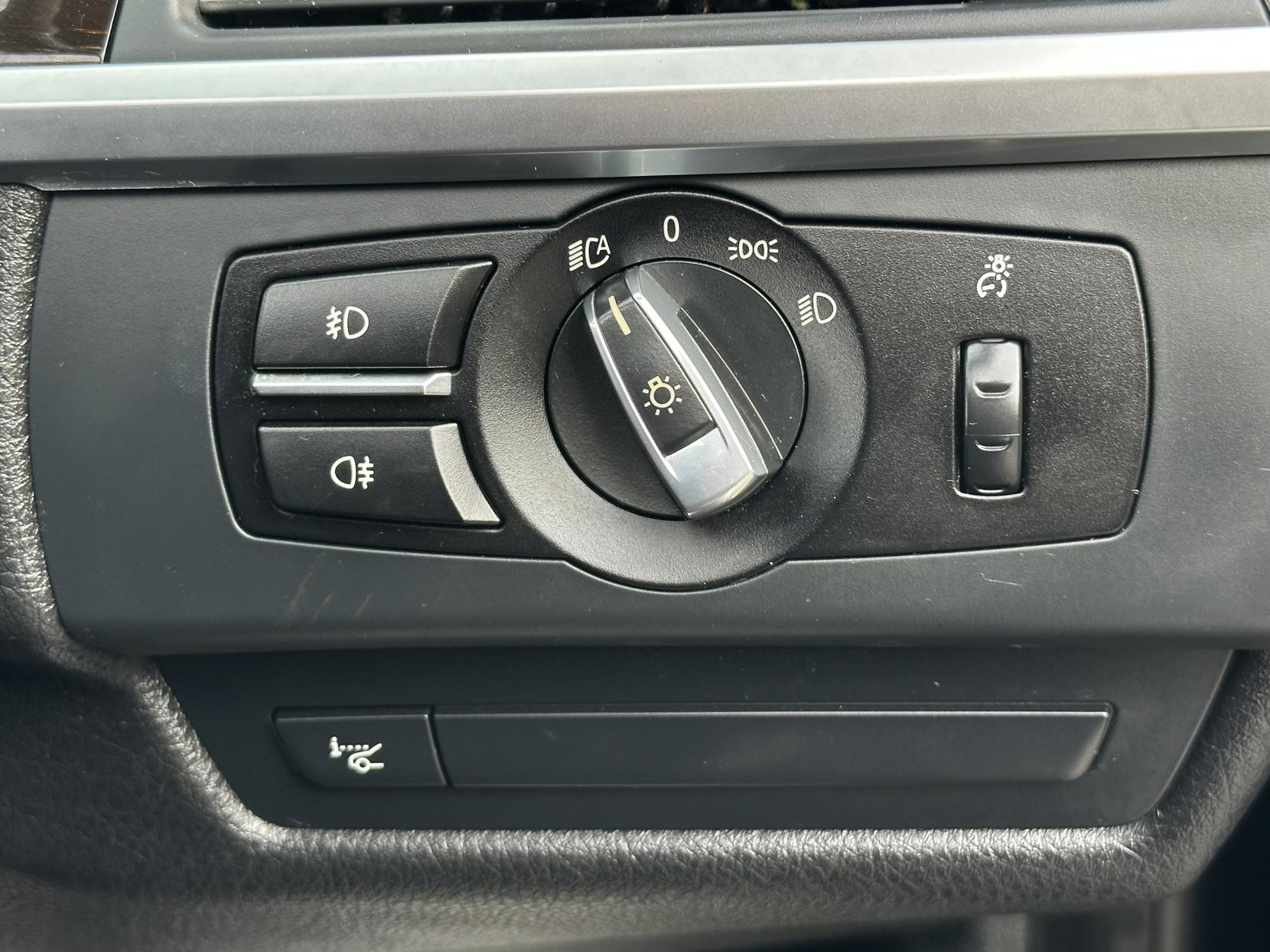 BMW 6 Series 3.0 640i SE Convertible 2dr Petrol Auto Euro 5 (s/s) (320 ps)