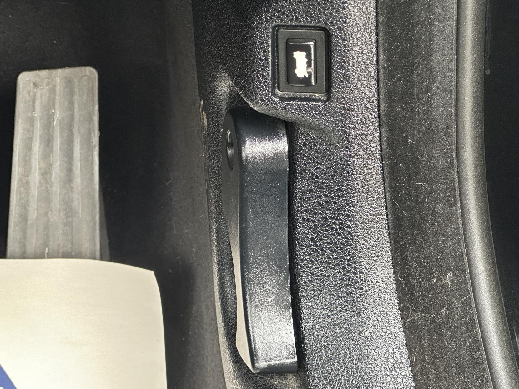 BMW 6 Series 3.0 640i SE Convertible 2dr Petrol Auto Euro 5 (s/s) (320 ps)