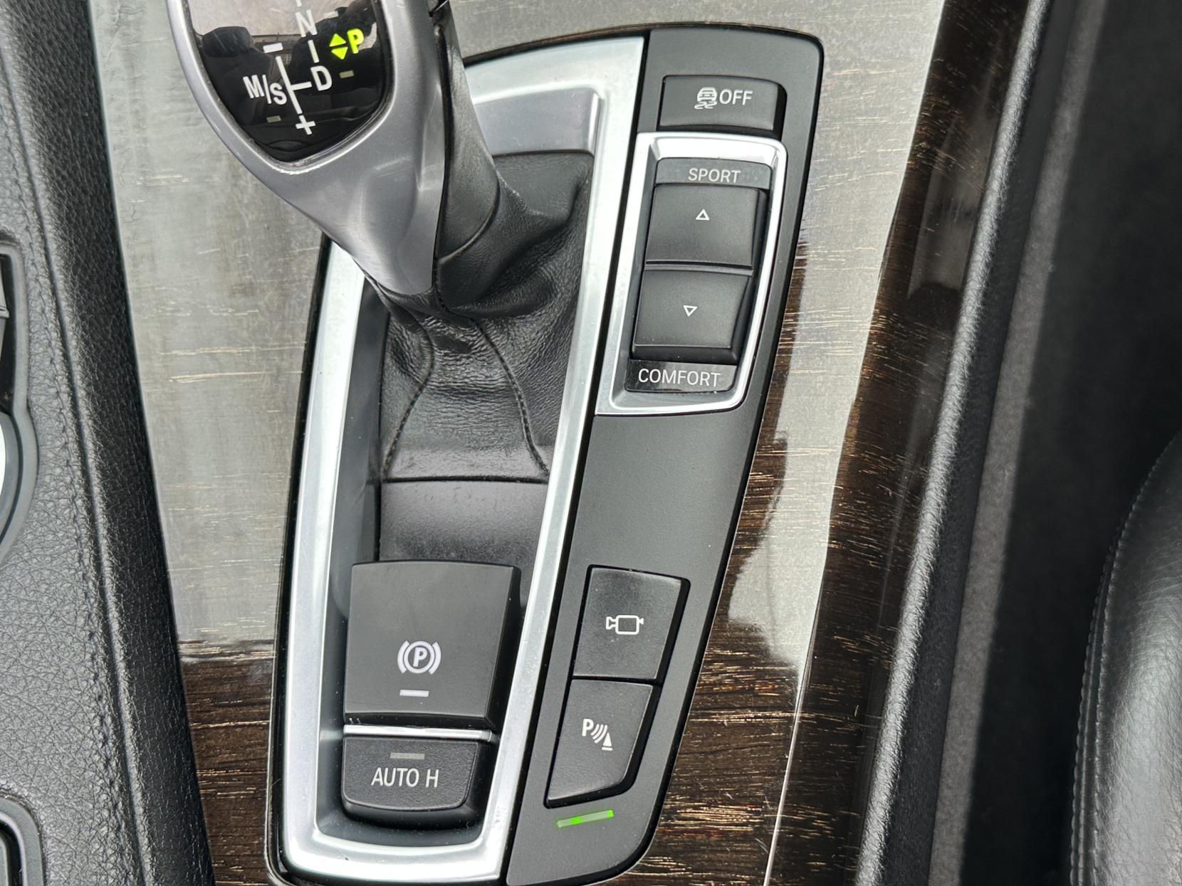 BMW 6 Series 3.0 640i SE Convertible 2dr Petrol Auto Euro 5 (s/s) (320 ps)