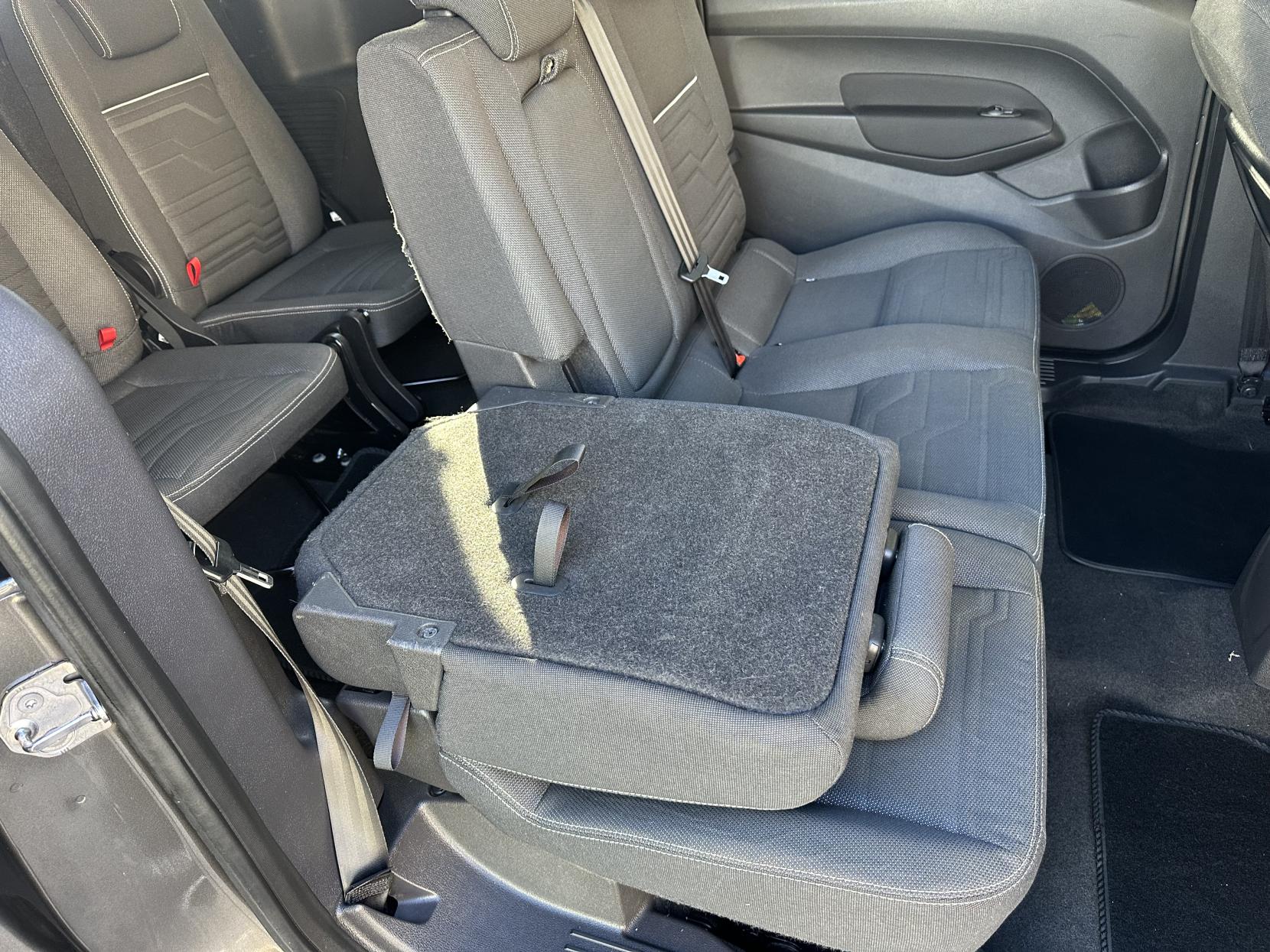 Ford Grand Tourneo Connect 1.6 EcoBoost Titanium MPV 5dr Petrol Powershift Euro 5 (150 ps)