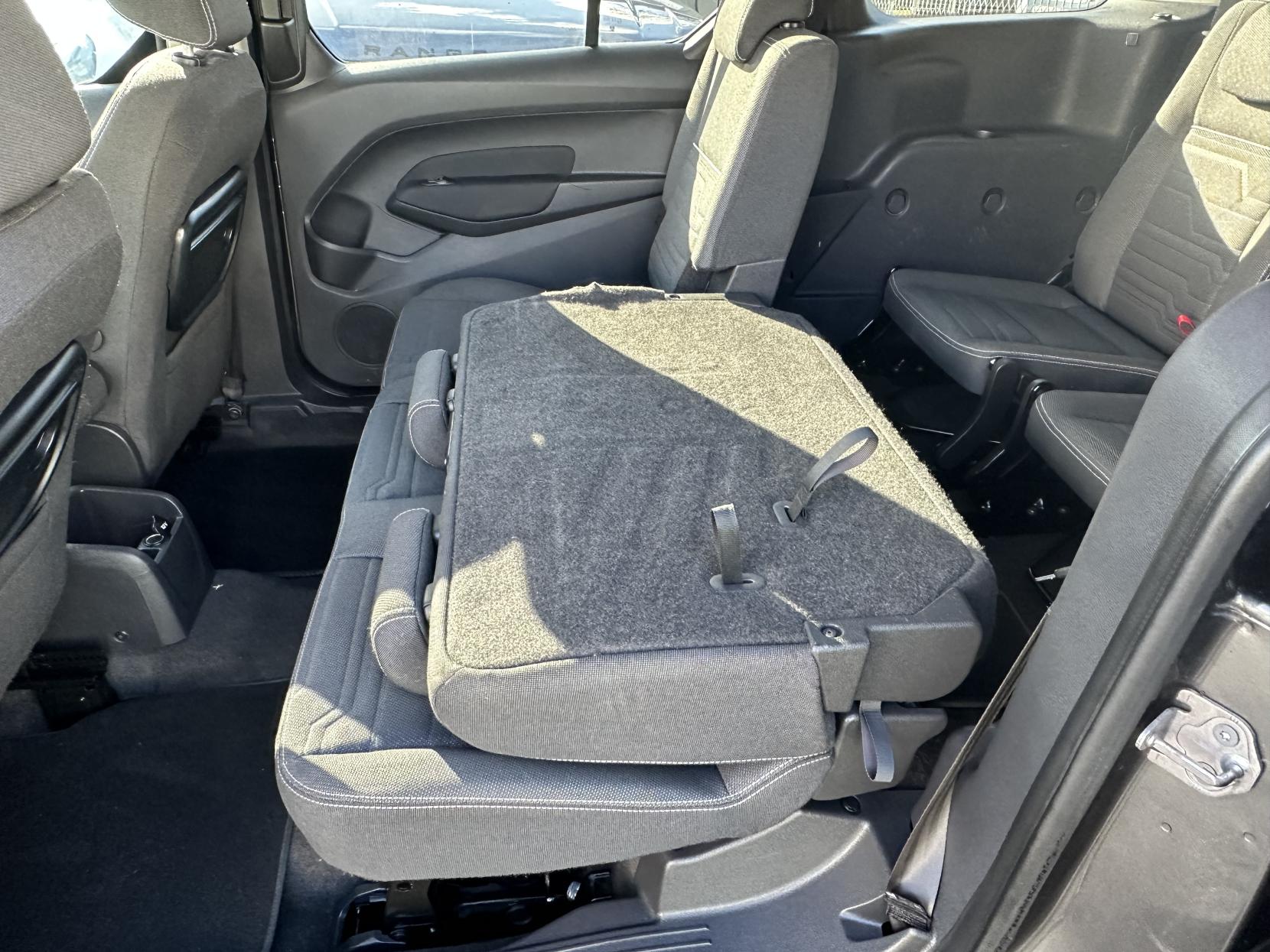 Ford Grand Tourneo Connect 1.6 EcoBoost Titanium MPV 5dr Petrol Powershift Euro 5 (150 ps)