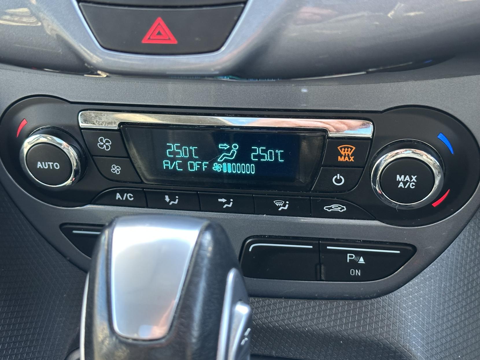 Ford Grand Tourneo Connect 1.6 EcoBoost Titanium MPV 5dr Petrol Powershift Euro 5 (150 ps)