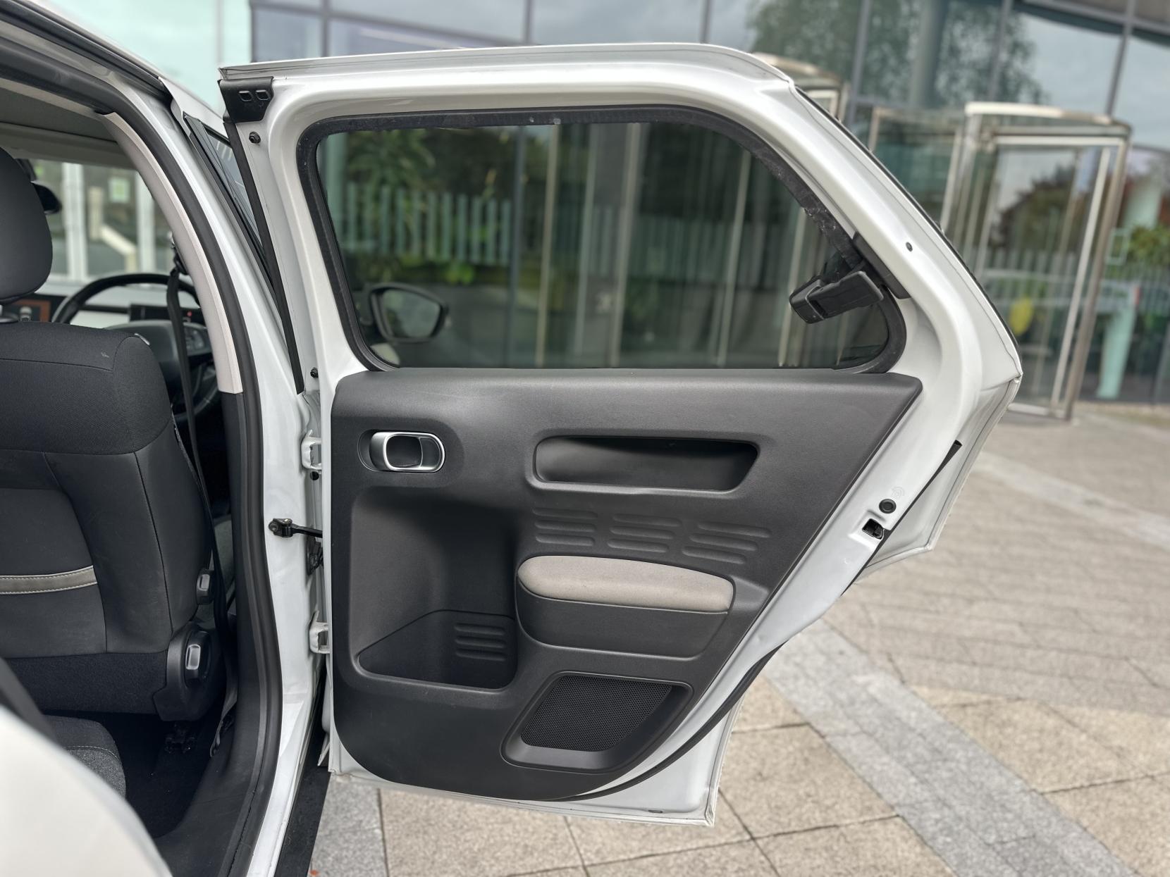 Citroen C4 Cactus 1.2 PureTech GPF Flair Hatchback 5dr Petrol Manual Euro 6 (s/s) (110 ps)