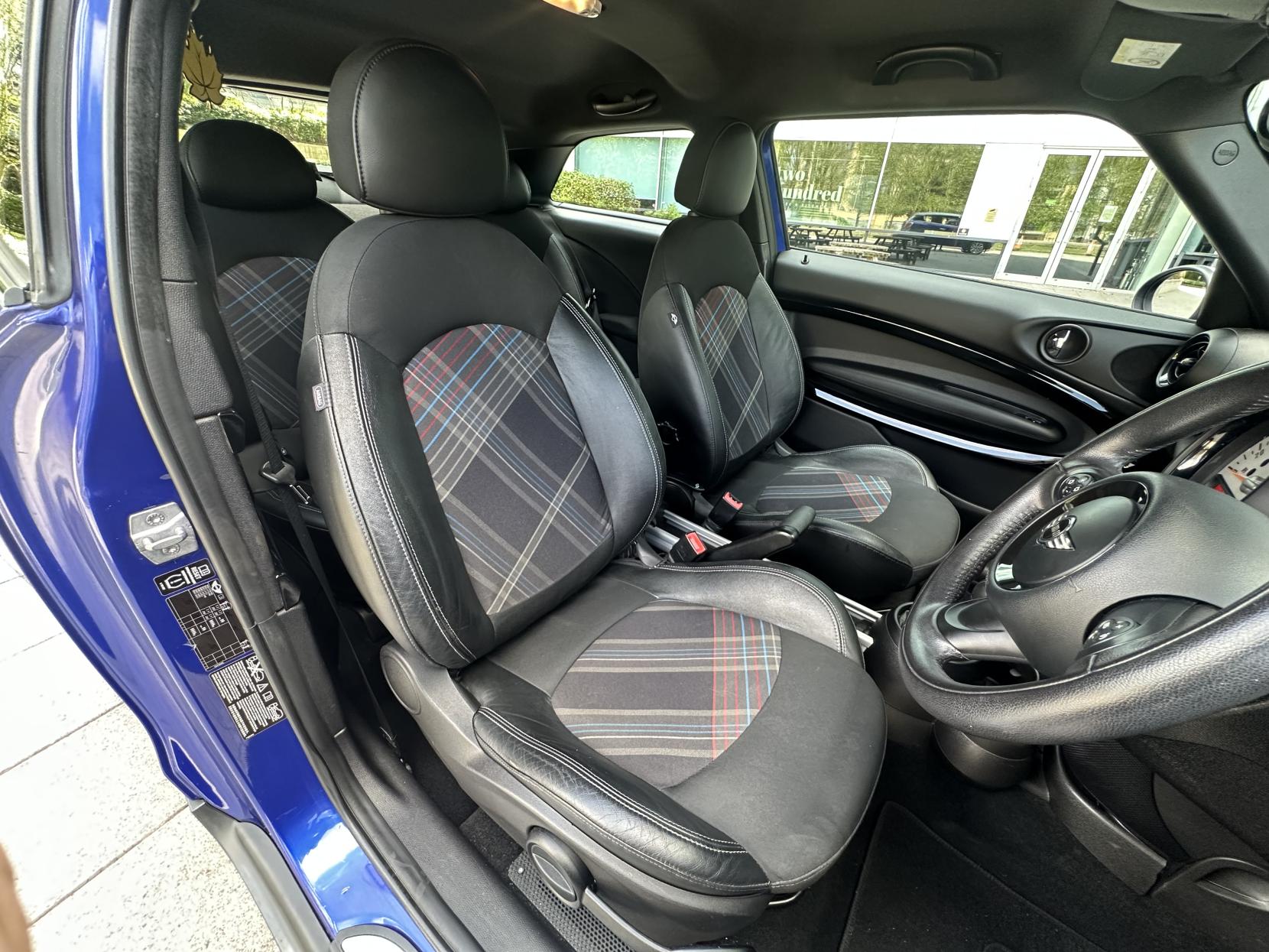 MINI Paceman 1.6 Cooper SUV 3dr Petrol Auto ALL4 Euro 6 (122 ps)