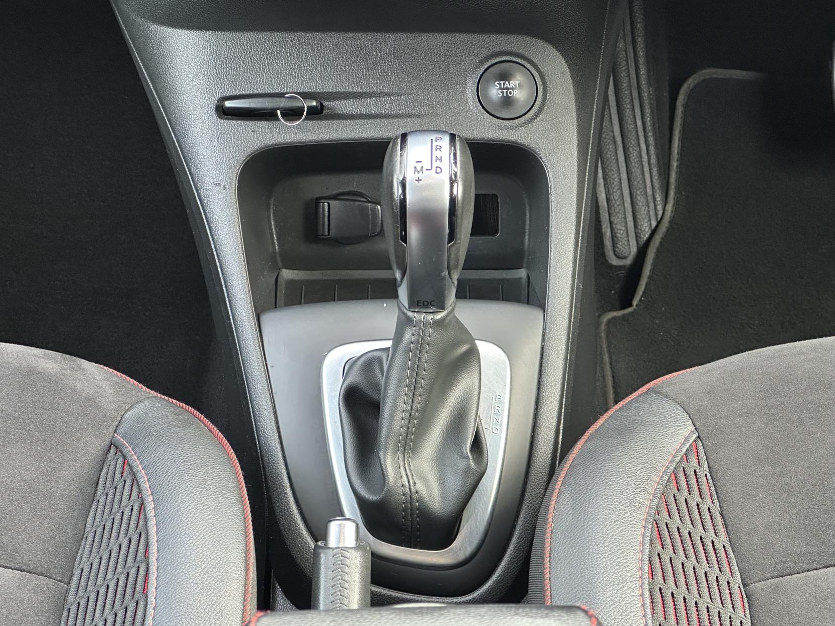 Renault Captur 1.3 TCe ENERGY S Edition SUV 5dr Petrol EDC Euro 6 (s/s) (150 ps)