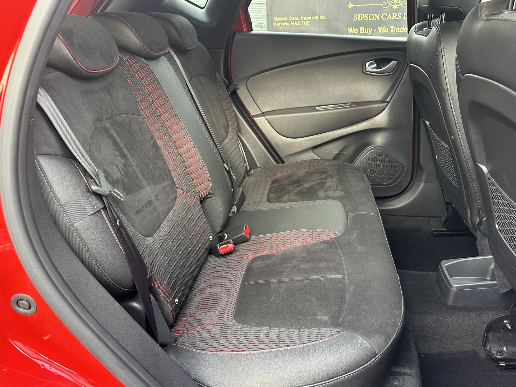 Renault Captur 1.3 TCe ENERGY S Edition SUV 5dr Petrol EDC Euro 6 (s/s) (150 ps)