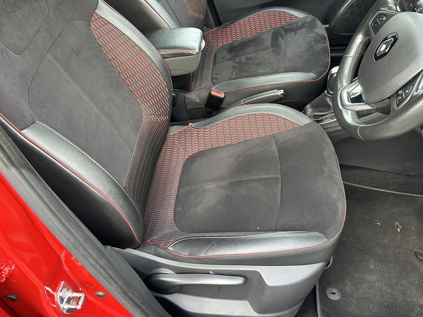 Renault Captur 1.3 TCe ENERGY S Edition SUV 5dr Petrol EDC Euro 6 (s/s) (150 ps)