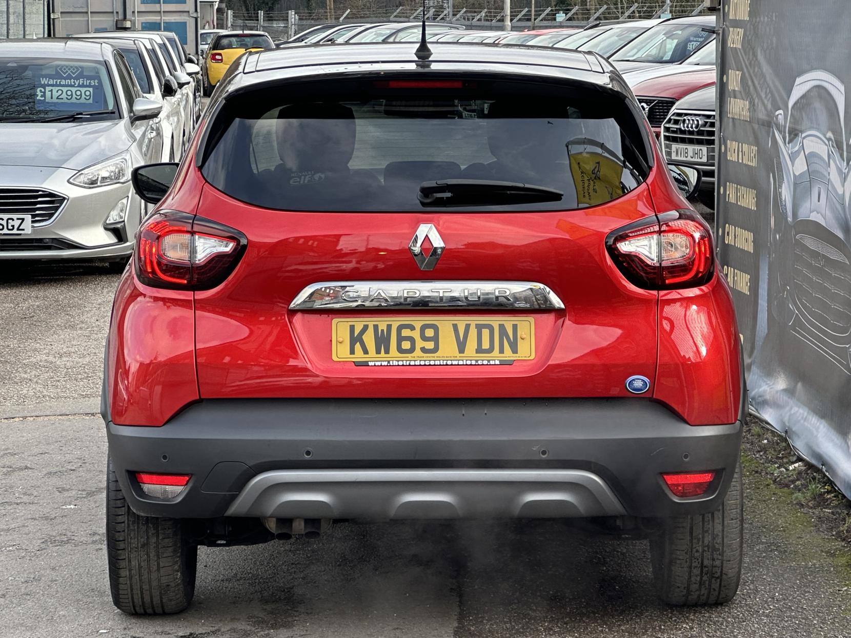 Renault Captur 1.3 TCe ENERGY S Edition SUV 5dr Petrol EDC Euro 6 (s/s) (150 ps)