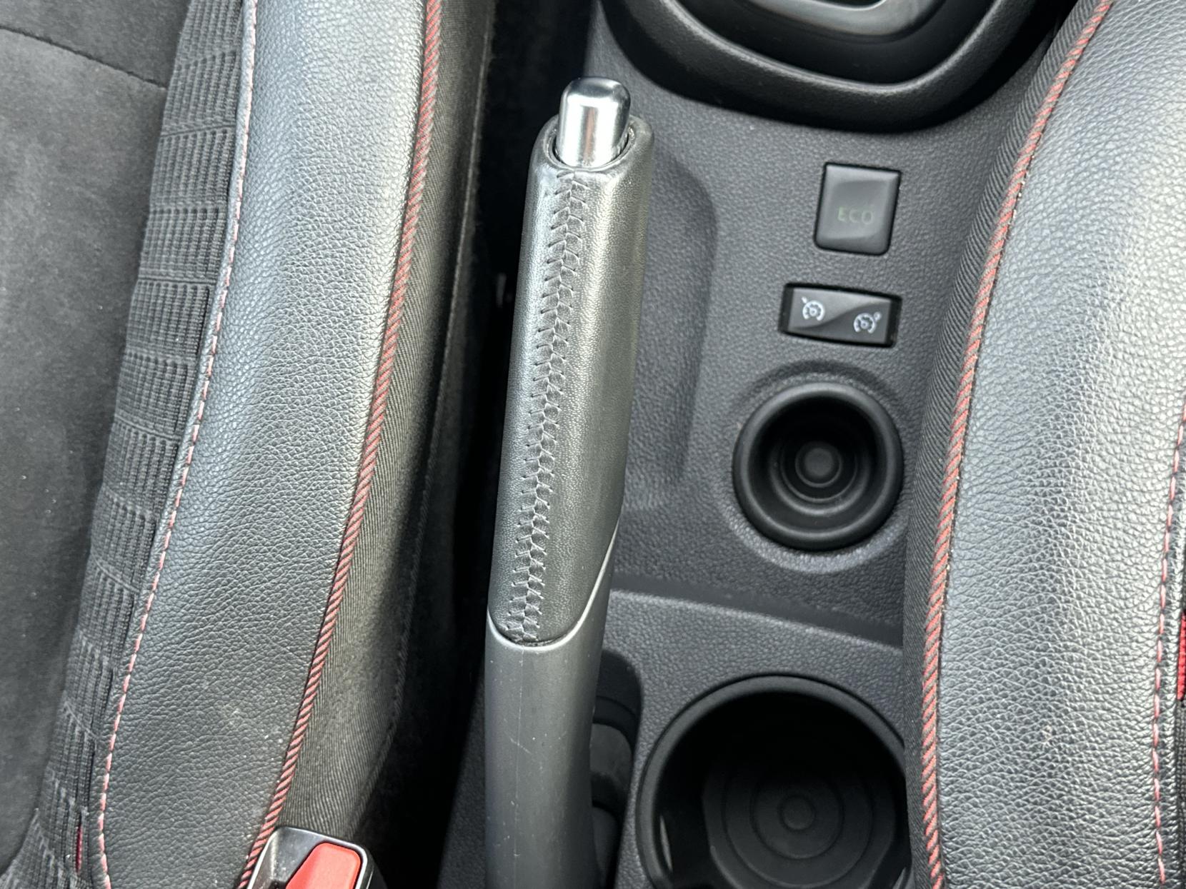 Renault Captur 1.3 TCe ENERGY S Edition SUV 5dr Petrol EDC Euro 6 (s/s) (150 ps)