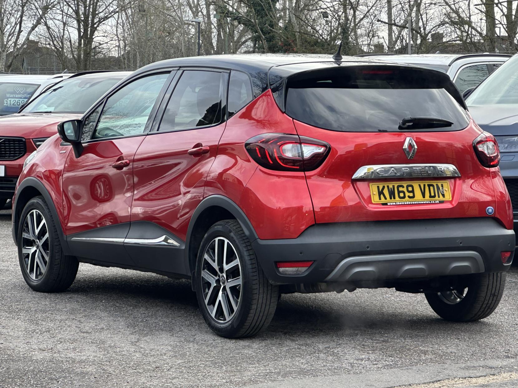 Renault Captur 1.3 TCe ENERGY S Edition SUV 5dr Petrol EDC Euro 6 (s/s) (150 ps)