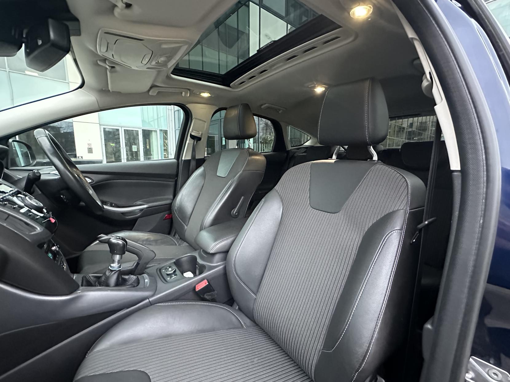 Ford Focus 1.6T EcoBoost Titanium X Hatchback 5dr Petrol Manual Euro 5 (s/s) (150 ps)