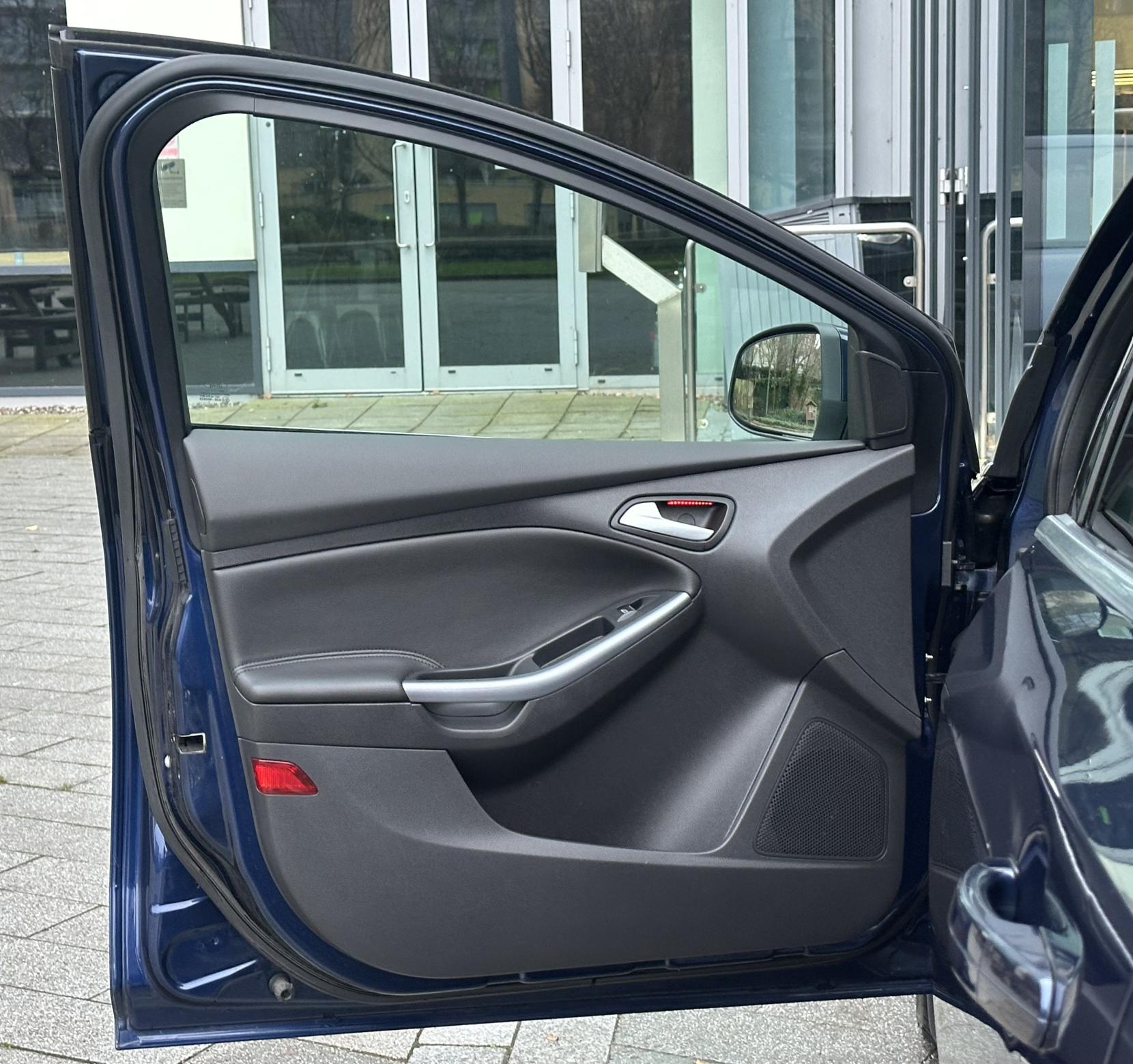 Ford Focus 1.6T EcoBoost Titanium X Hatchback 5dr Petrol Manual Euro 5 (s/s) (150 ps)