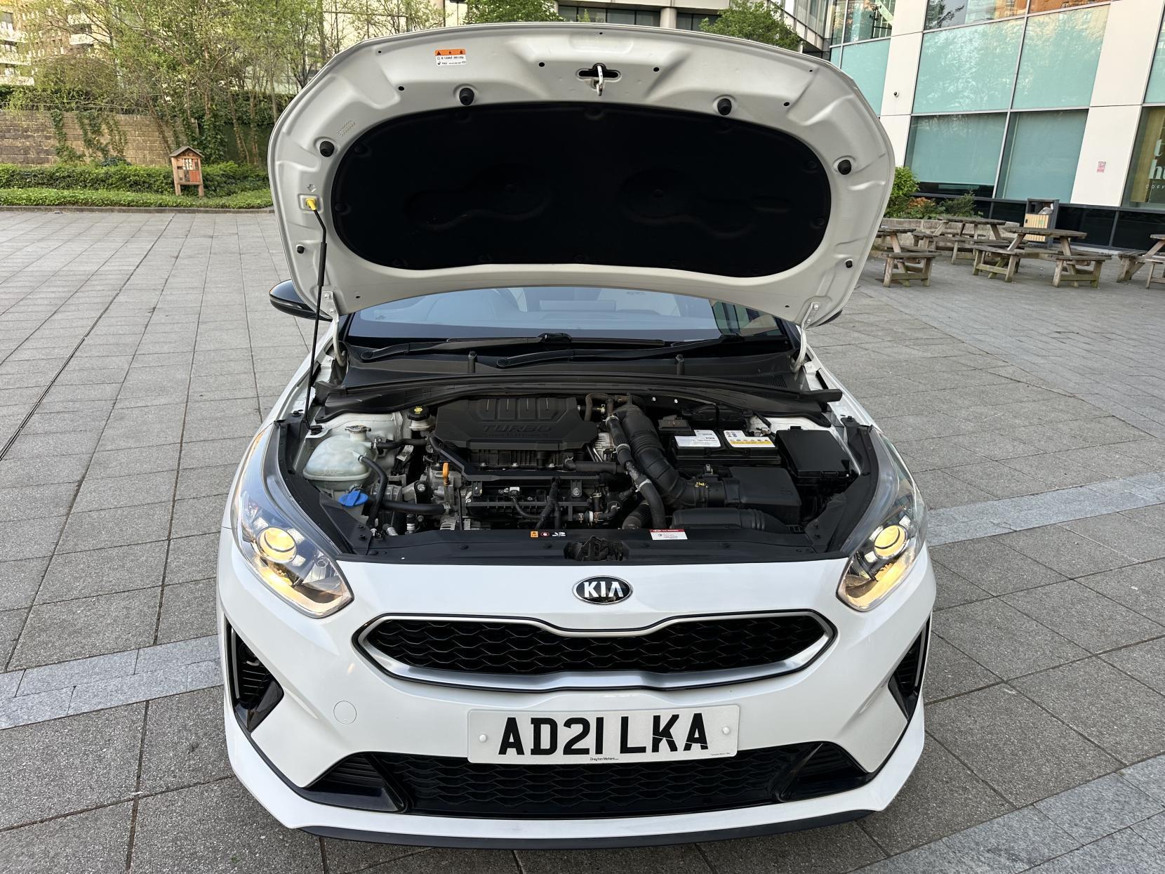 Kia ProCeed 1.5 T-GDi GT-Line Shooting Brake 5dr Petrol DCT Euro 6 (s/s) (158 bhp)