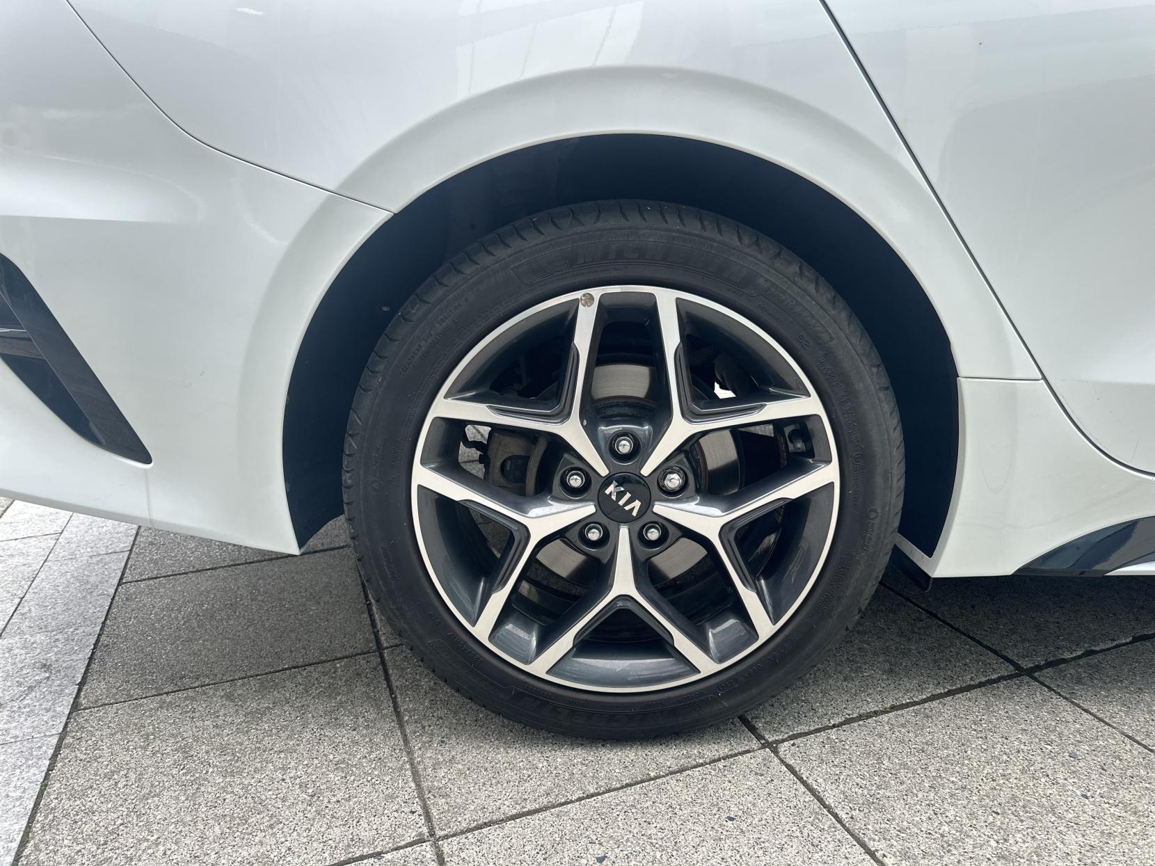 Kia ProCeed 1.5 T-GDi GT-Line Shooting Brake 5dr Petrol DCT Euro 6 (s/s) (158 bhp)