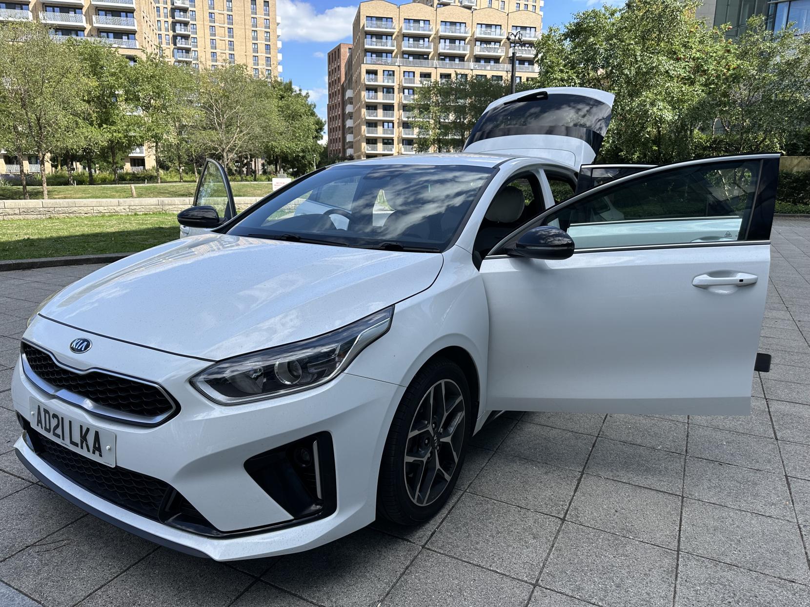 Kia ProCeed 1.5 T-GDi GT-Line Shooting Brake 5dr Petrol DCT Euro 6 (s/s) (158 bhp)