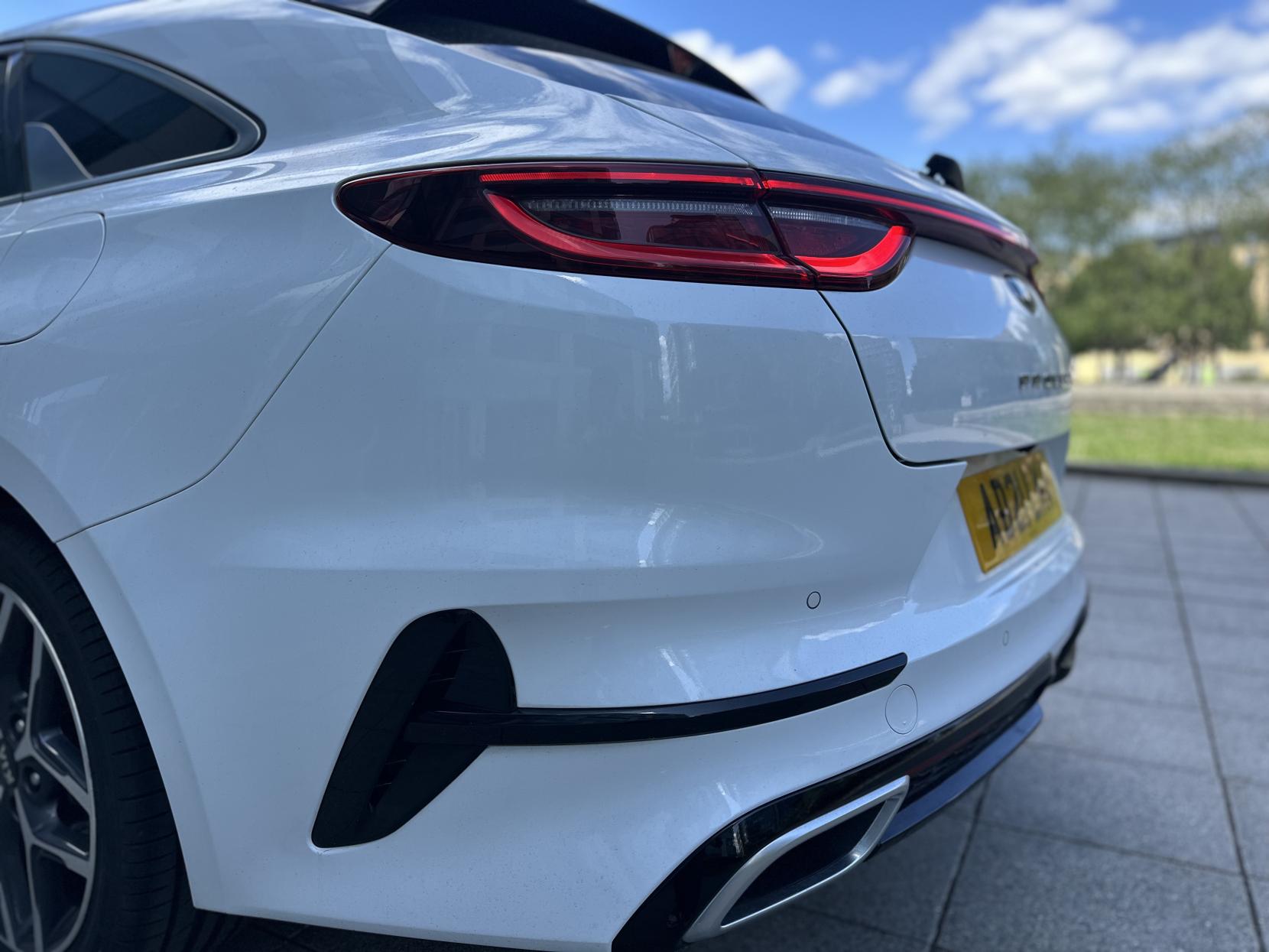 Kia ProCeed 1.5 T-GDi GT-Line Shooting Brake 5dr Petrol DCT Euro 6 (s/s) (158 bhp)