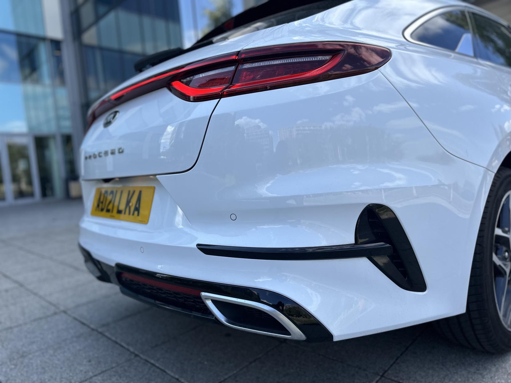 Kia ProCeed 1.5 T-GDi GT-Line Shooting Brake 5dr Petrol DCT Euro 6 (s/s) (158 bhp)