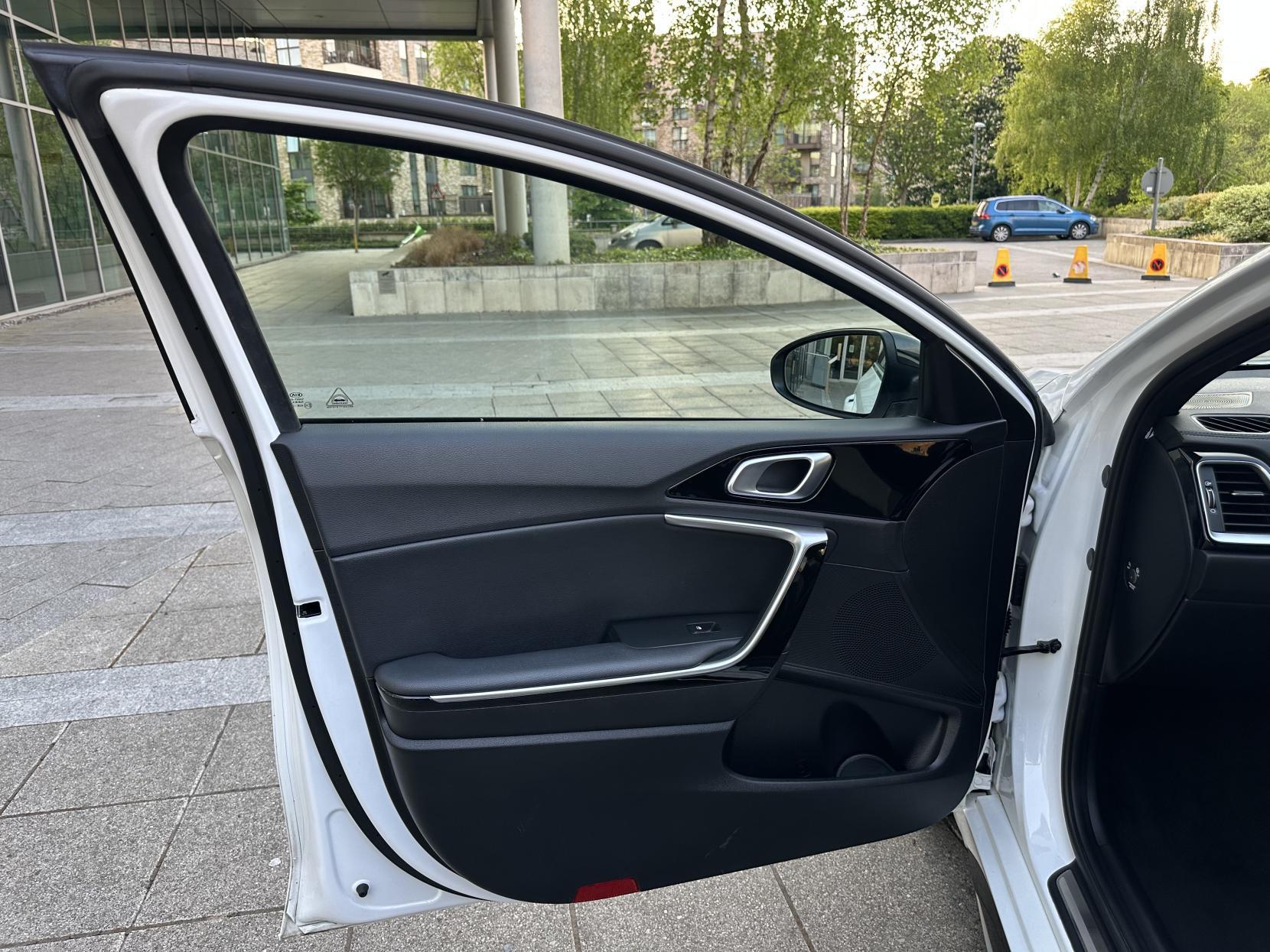 Kia ProCeed 1.5 T-GDi GT-Line Shooting Brake 5dr Petrol DCT Euro 6 (s/s) (158 bhp)