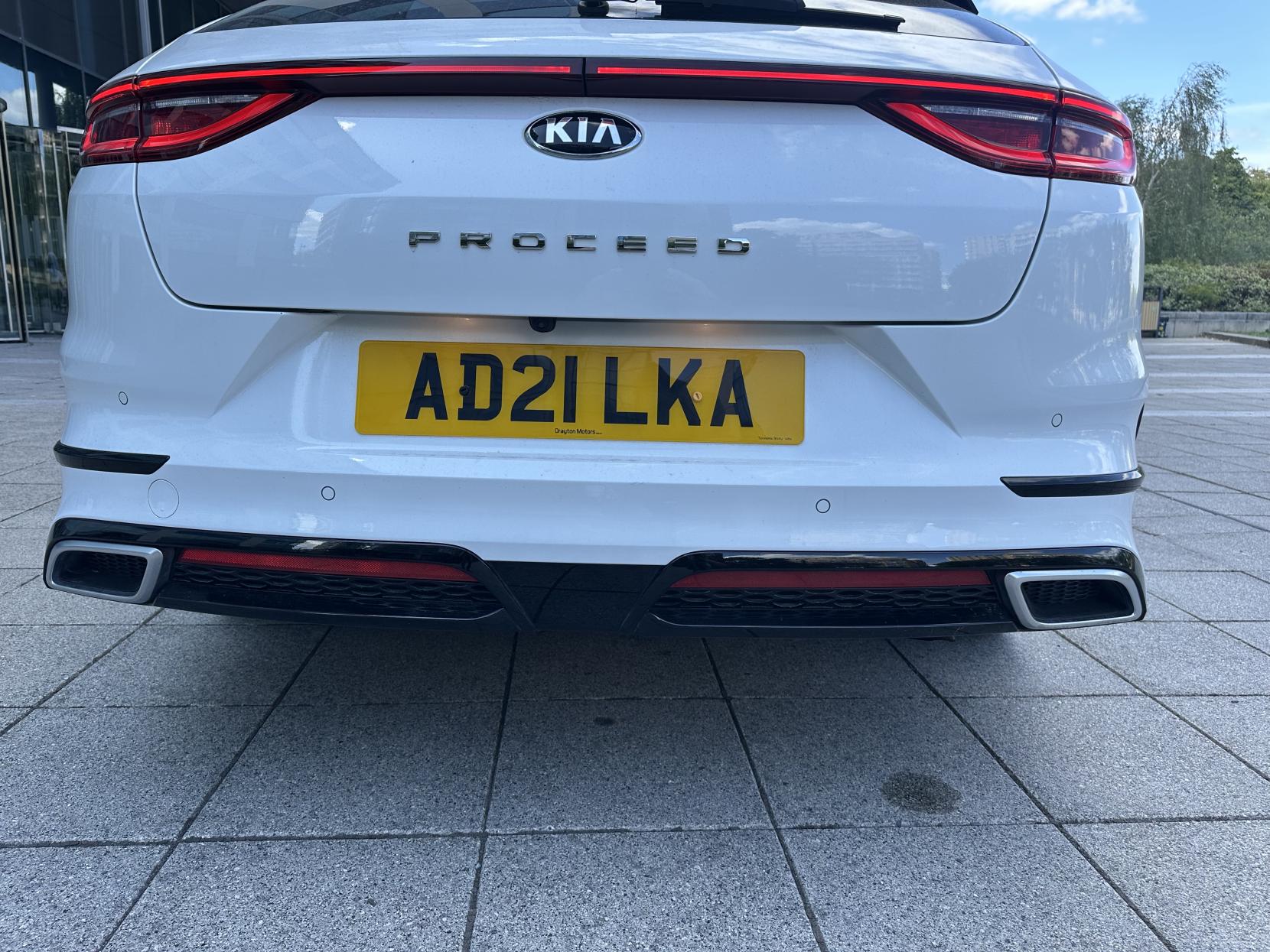 Kia ProCeed 1.5 T-GDi GT-Line Shooting Brake 5dr Petrol DCT Euro 6 (s/s) (158 bhp)