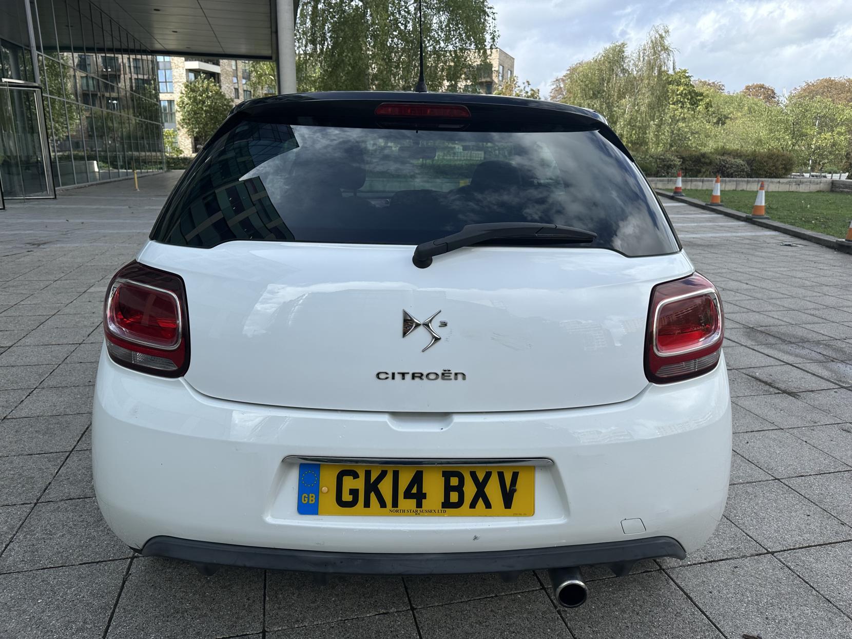 Citroen DS3 1.6 VTi DStyle Pink Hatchback 3dr Petrol Manual Euro 5 (120 ps)