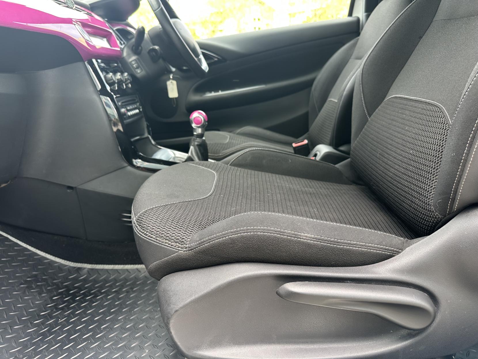 Citroen DS3 1.6 VTi DStyle Pink Hatchback 3dr Petrol Manual Euro 5 (120 ps)