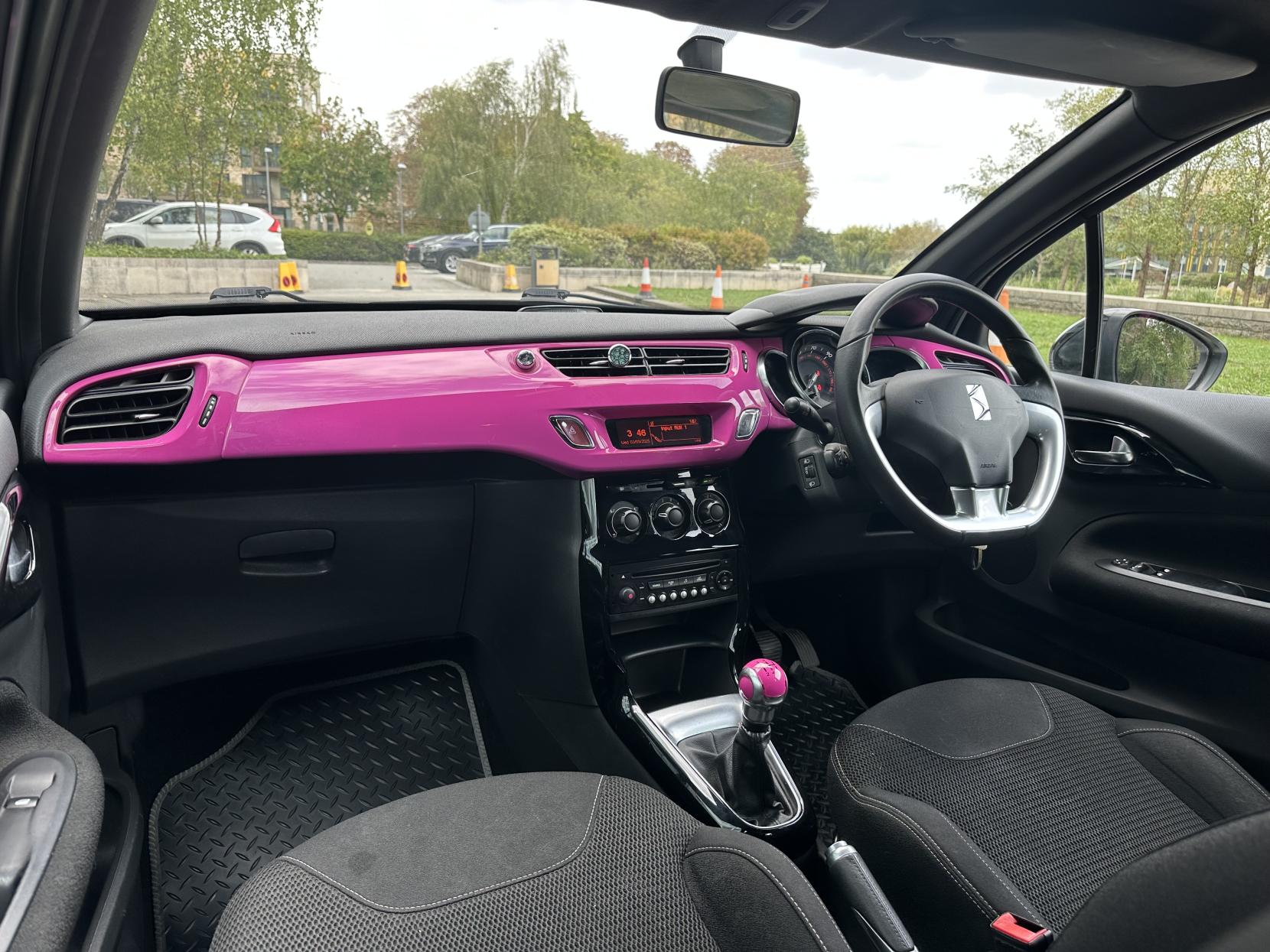 Citroen DS3 1.6 VTi DStyle Pink Hatchback 3dr Petrol Manual Euro 5 (120 ps)