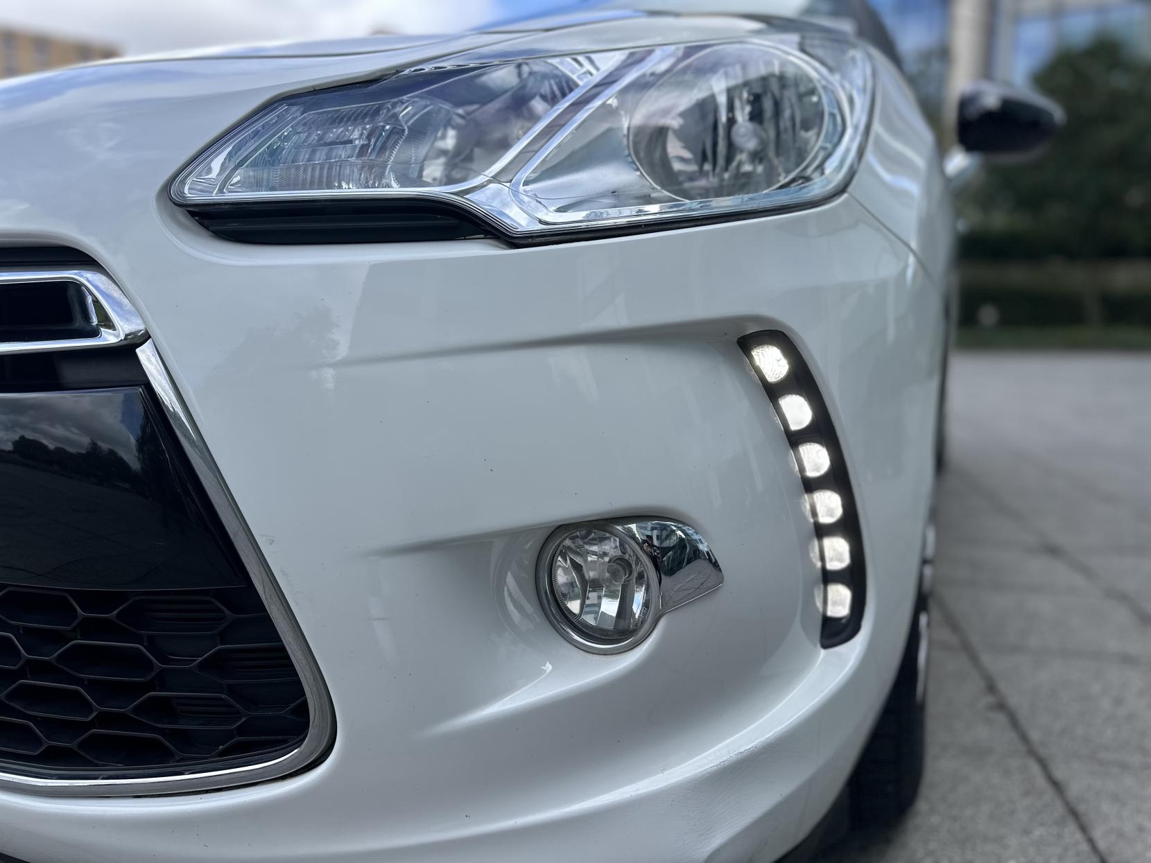 Citroen DS3 1.6 VTi DStyle Pink Hatchback 3dr Petrol Manual Euro 5 (120 ps)