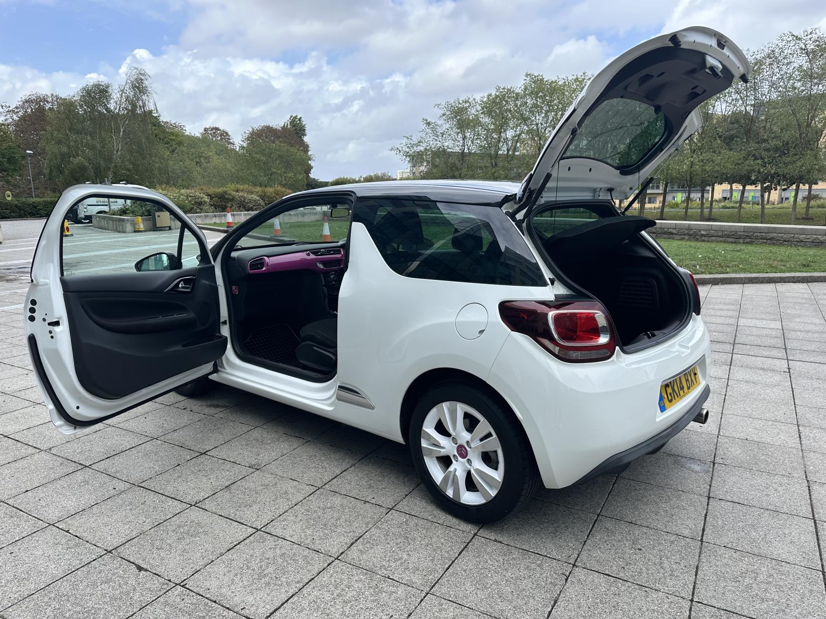 Citroen DS3 1.6 VTi DStyle Pink Hatchback 3dr Petrol Manual Euro 5 (120 ps)