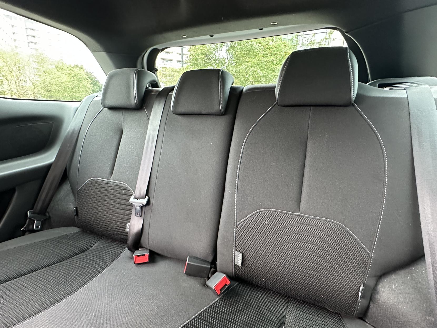 Citroen DS3 1.6 VTi DStyle Pink Hatchback 3dr Petrol Manual Euro 5 (120 ps)