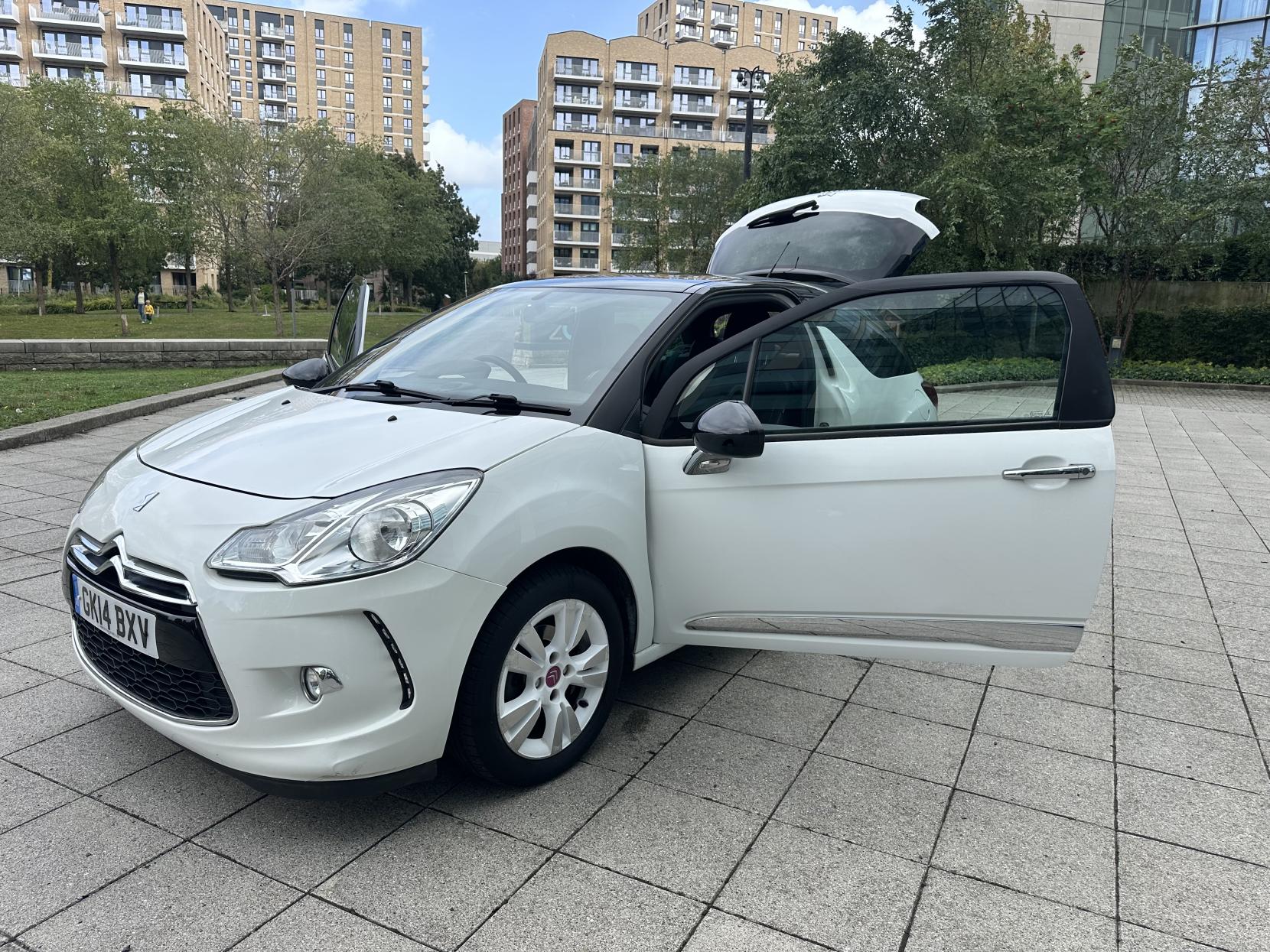 Citroen DS3 1.6 VTi DStyle Pink Hatchback 3dr Petrol Manual Euro 5 (120 ps)
