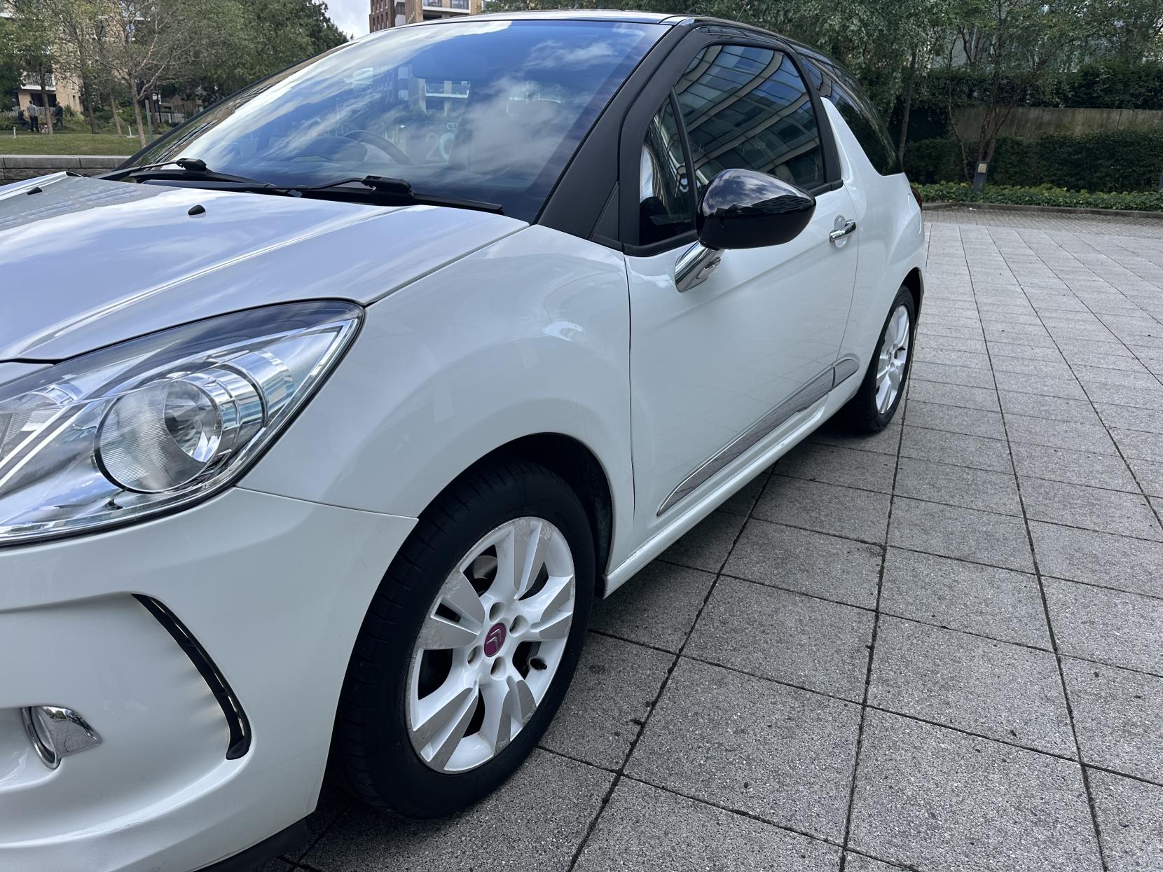 Citroen DS3 1.6 VTi DStyle Pink Hatchback 3dr Petrol Manual Euro 5 (120 ps)