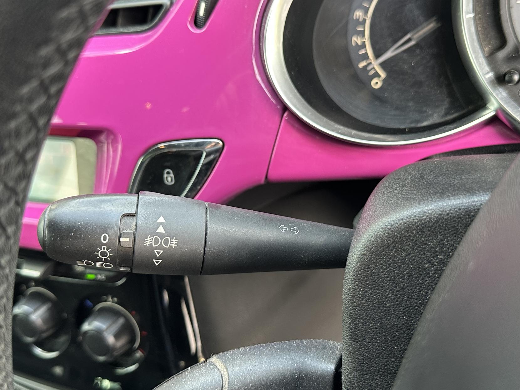 Citroen DS3 1.6 VTi DStyle Pink Hatchback 3dr Petrol Manual Euro 5 (120 ps)