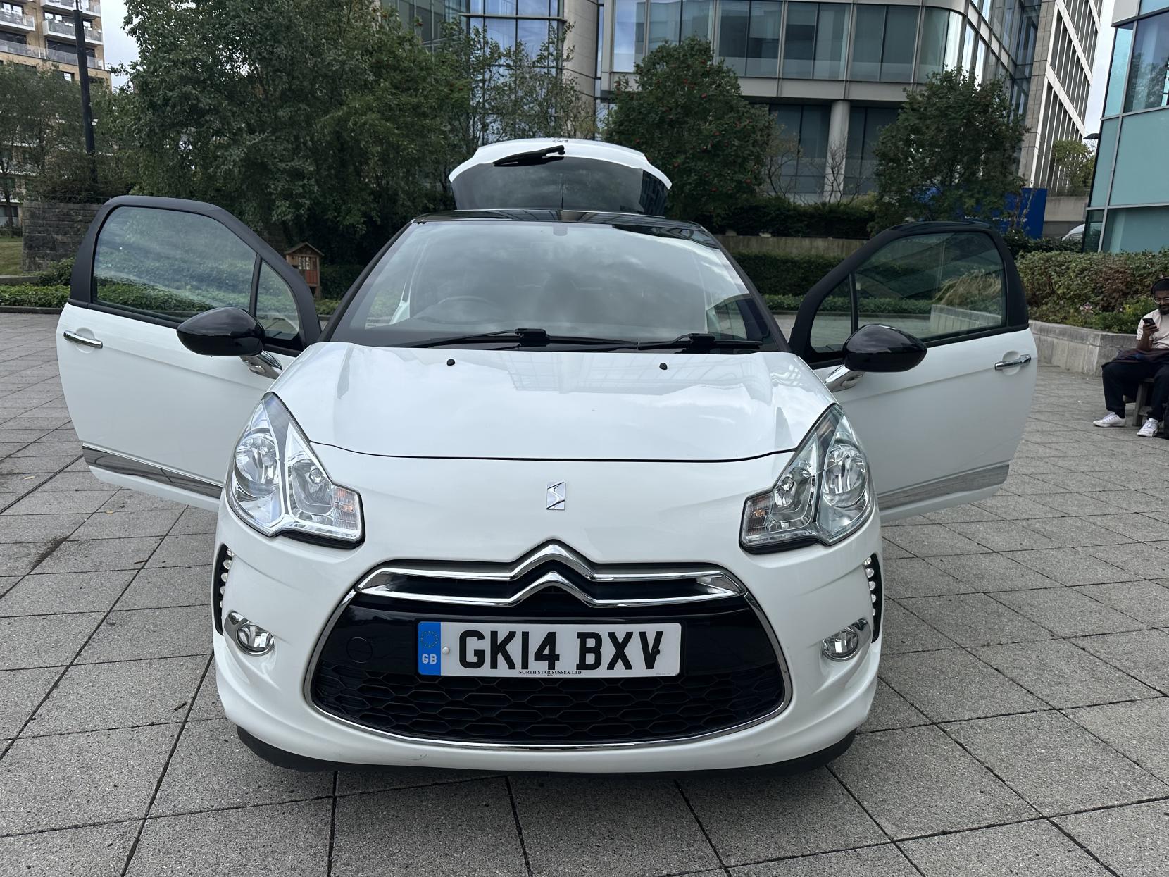 Citroen DS3 1.6 VTi DStyle Pink Hatchback 3dr Petrol Manual Euro 5 (120 ps)