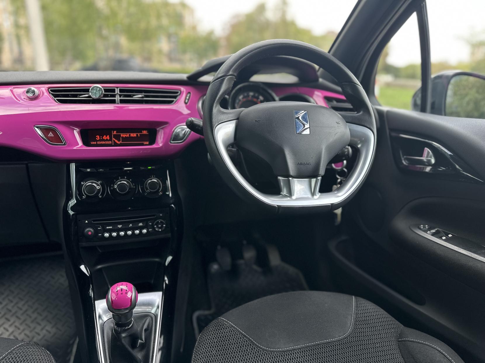 Citroen DS3 1.6 VTi DStyle Pink Hatchback 3dr Petrol Manual Euro 5 (120 ps)