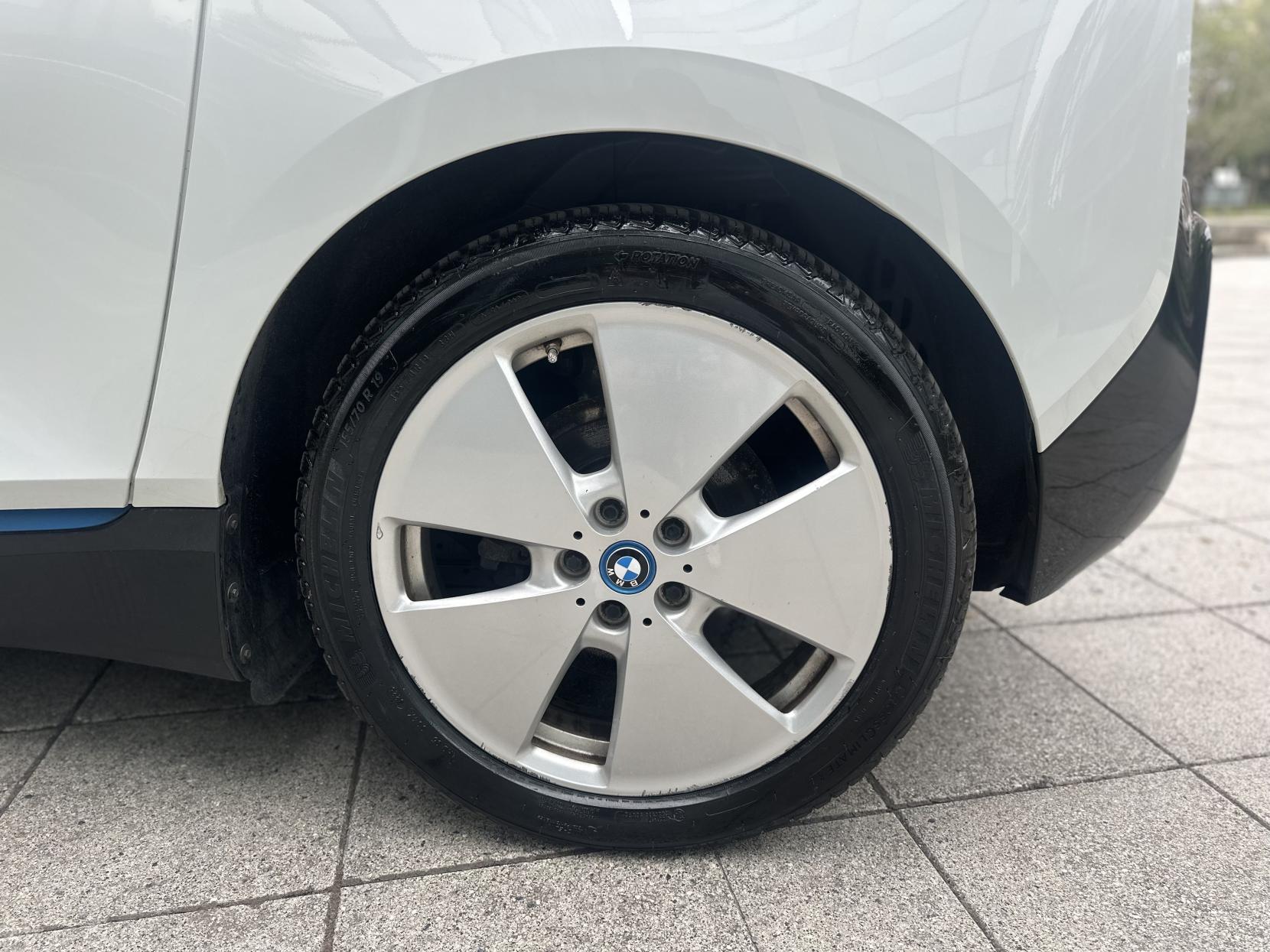 BMW i3 33kWh Hatchback 5dr Petrol Plug-in Hybrid Auto Euro 6 (s/s) (Range Extender) (170 ps)