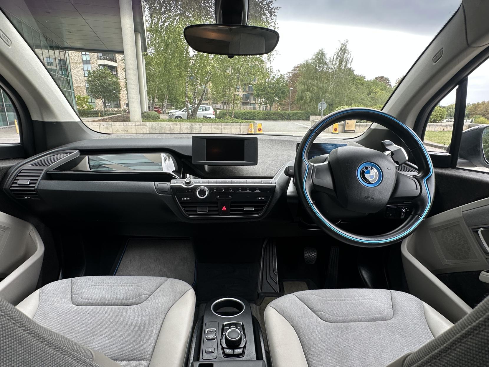BMW i3 33kWh Hatchback 5dr Petrol Plug-in Hybrid Auto Euro 6 (s/s) (Range Extender) (170 ps)