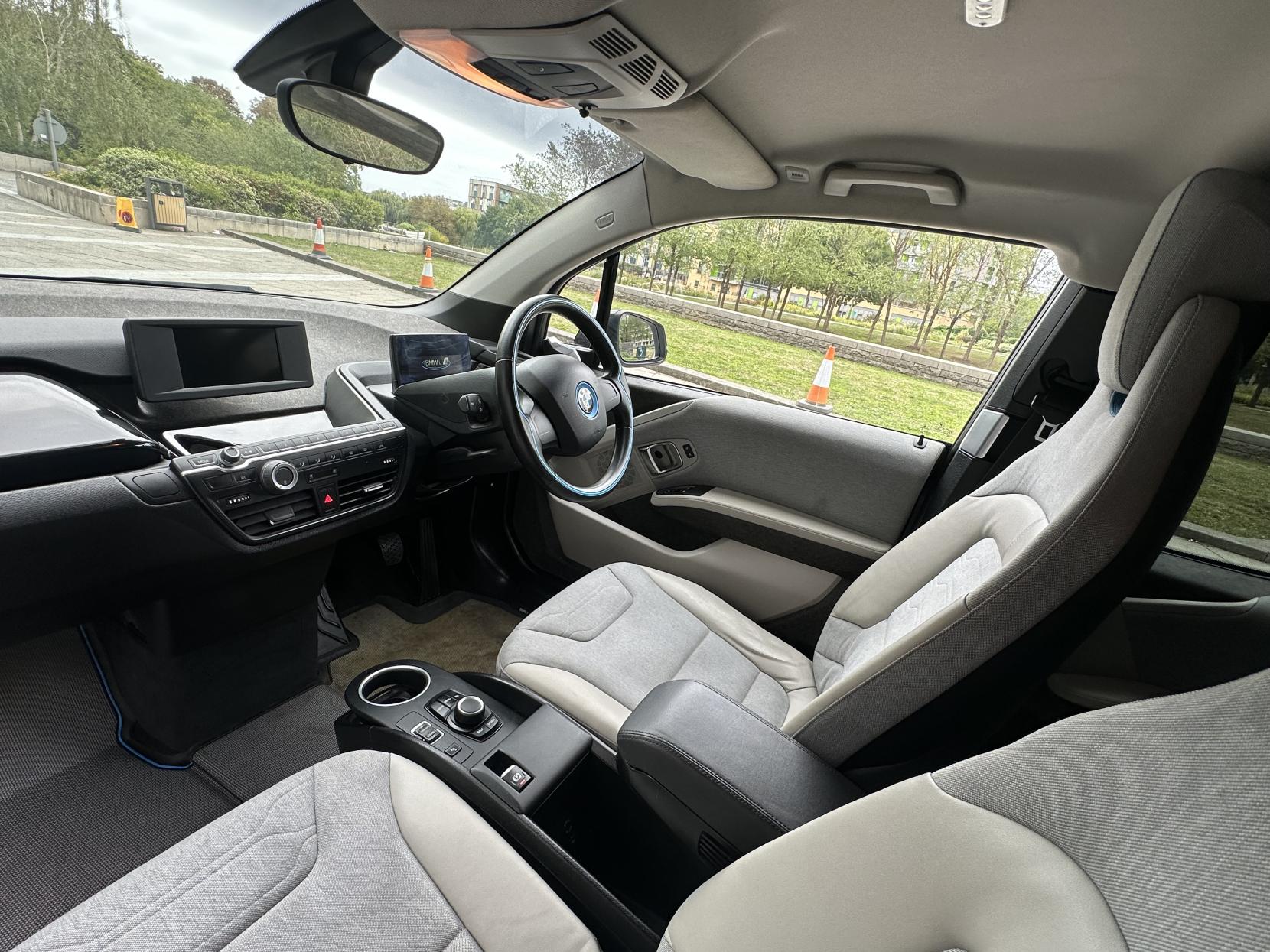 BMW i3 33kWh Hatchback 5dr Petrol Plug-in Hybrid Auto Euro 6 (s/s) (Range Extender) (170 ps)