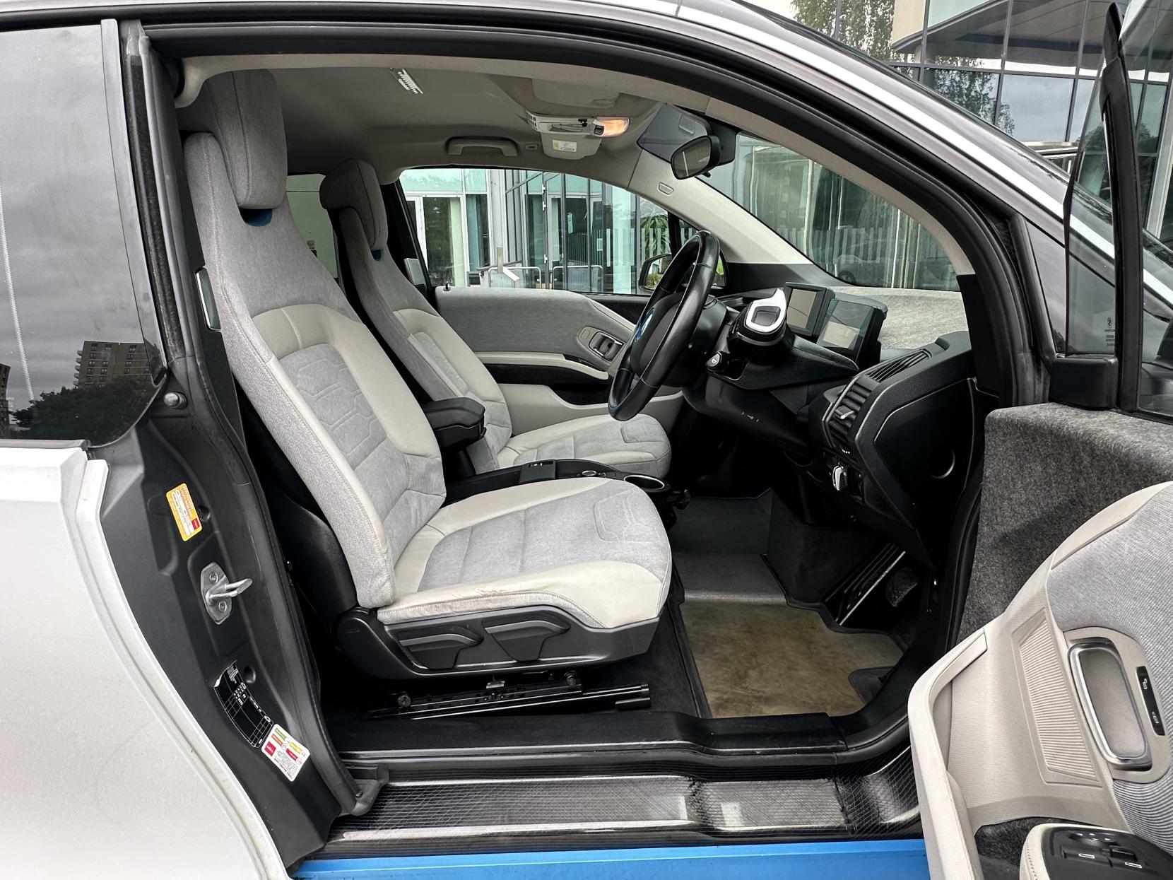 BMW i3 33kWh Hatchback 5dr Petrol Plug-in Hybrid Auto Euro 6 (s/s) (Range Extender) (170 ps)