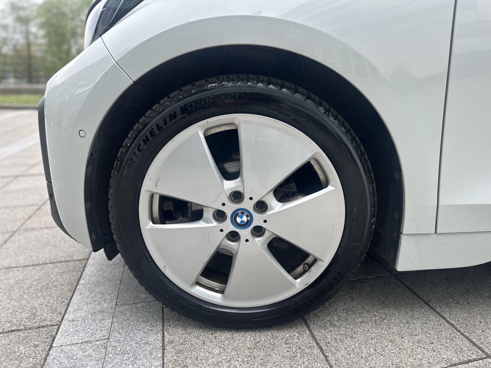 BMW i3 33kWh Hatchback 5dr Petrol Plug-in Hybrid Auto Euro 6 (s/s) (Range Extender) (170 ps)